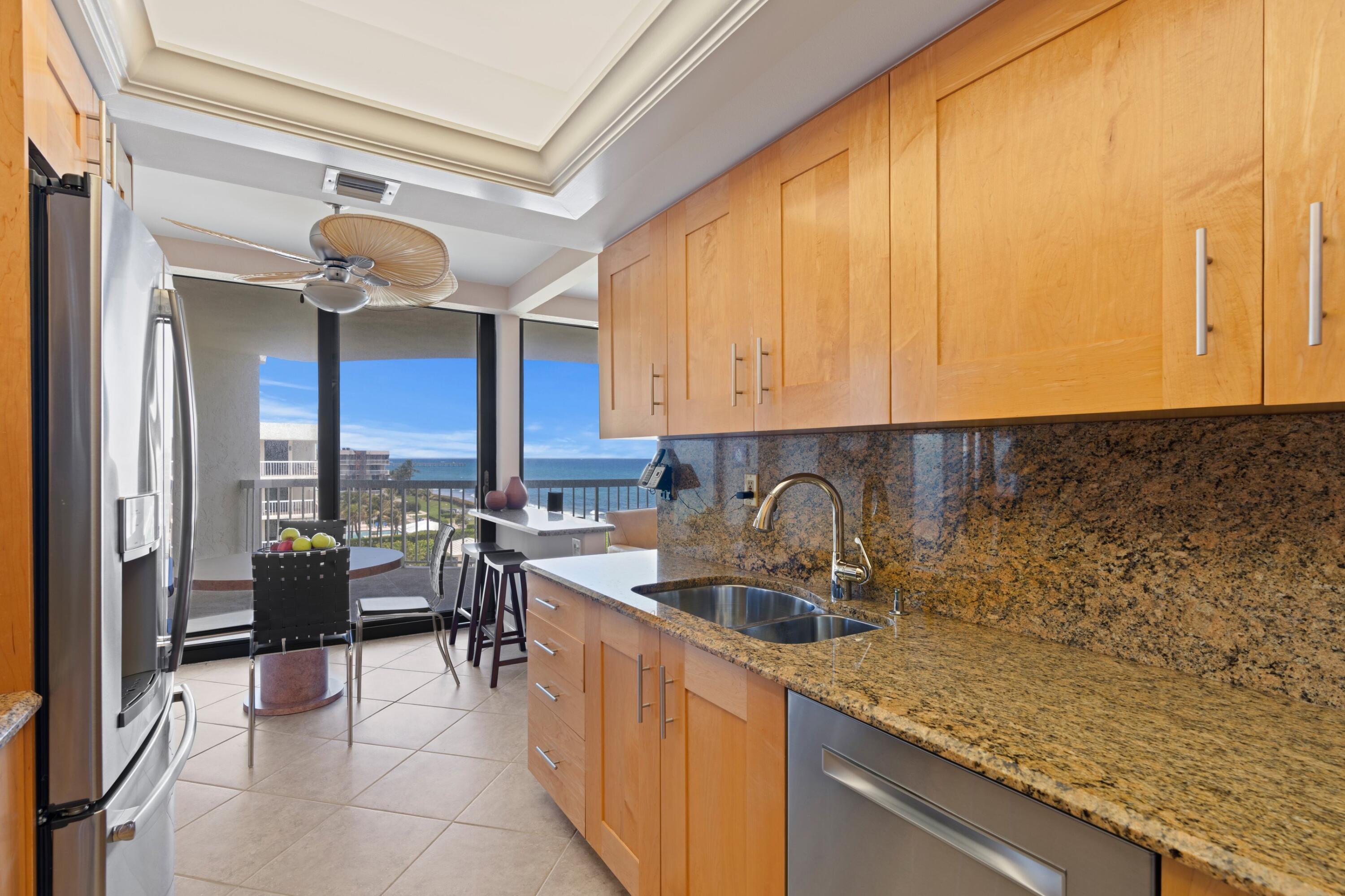 3300 S Ocean Boulevard 504s Property Photo 13