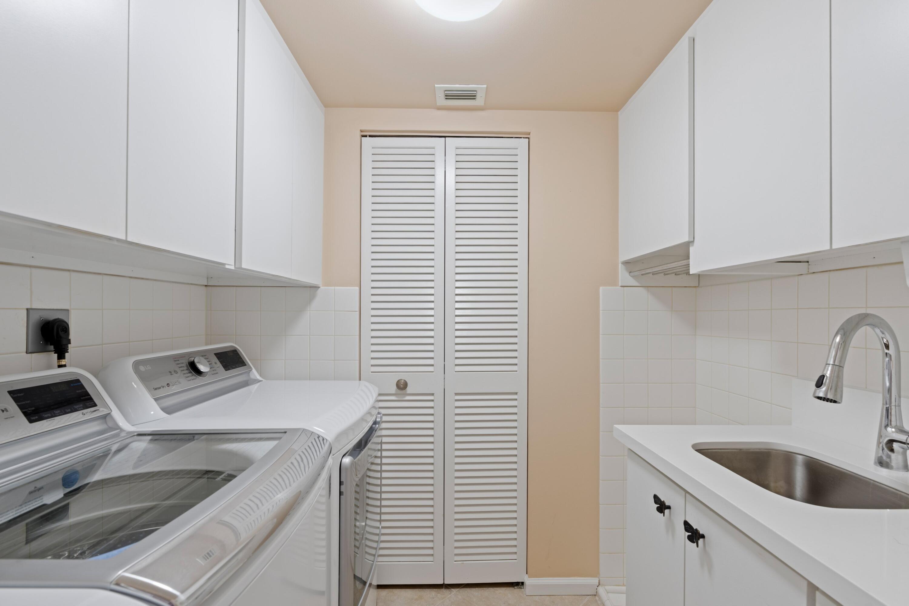 3300 S Ocean Boulevard 504s Property Photo 16
