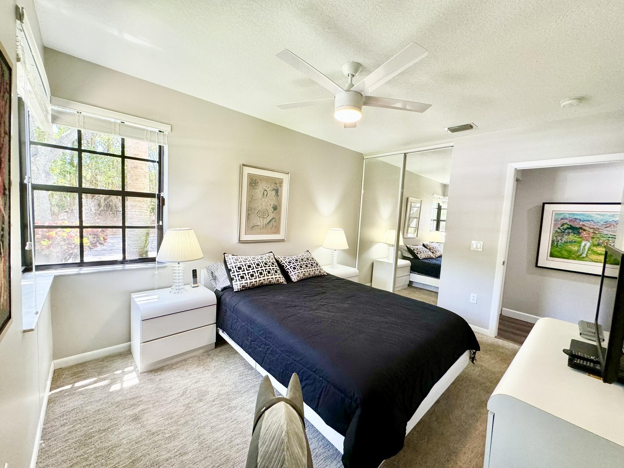 5135 Floria Drive E Property Photo 29