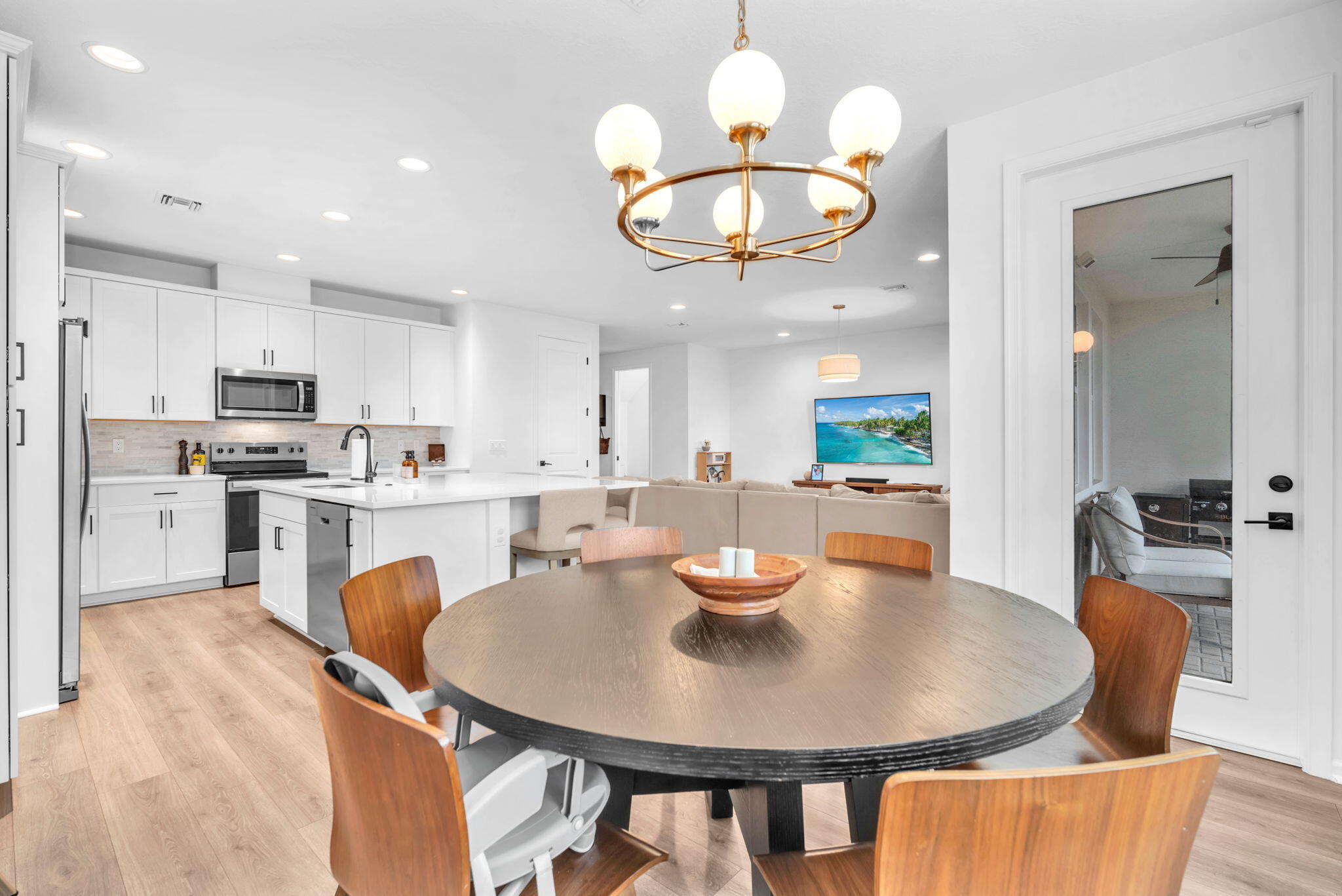 16121 Oakview Drive Property Photo 17