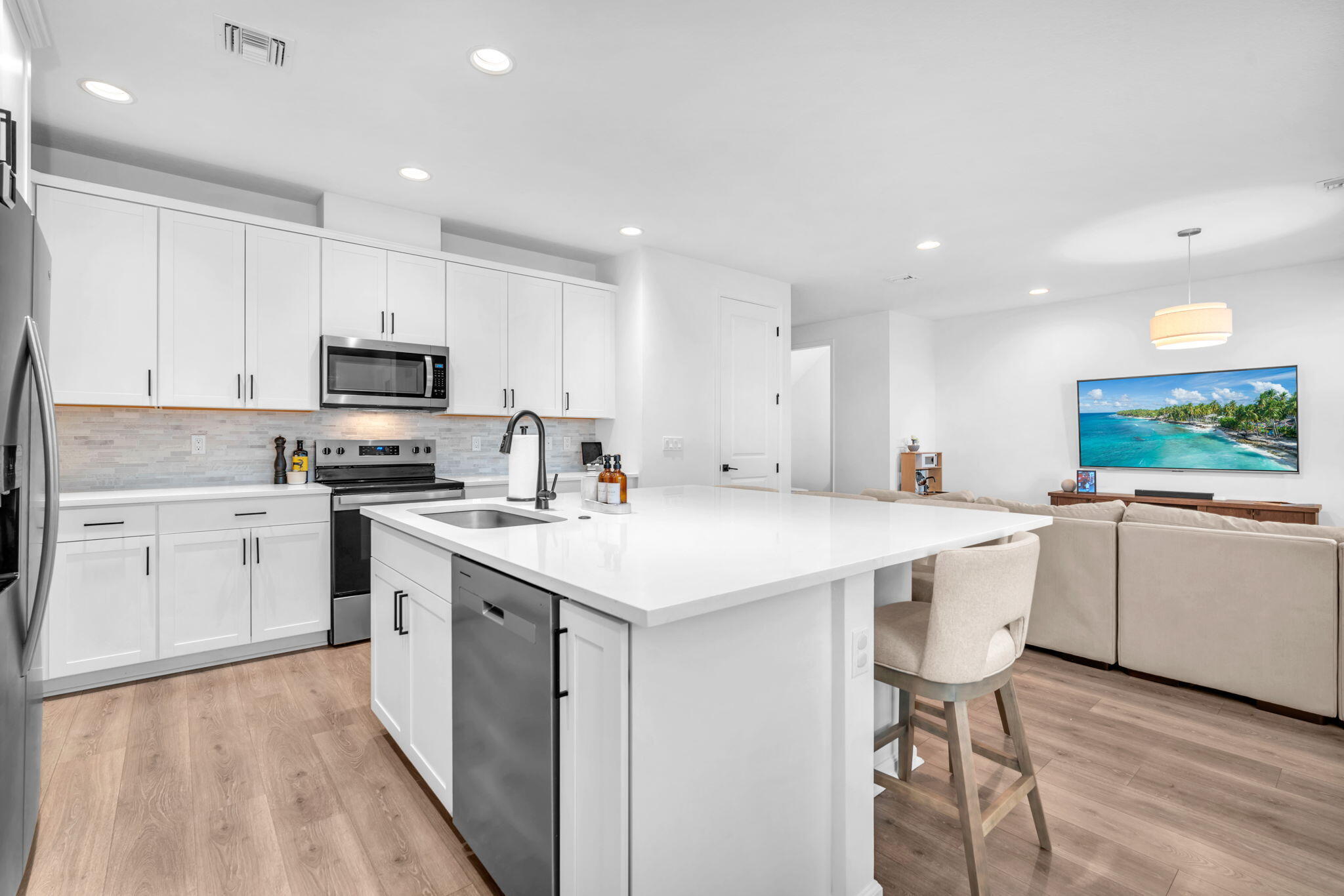 16121 Oakview Drive Property Photo 18