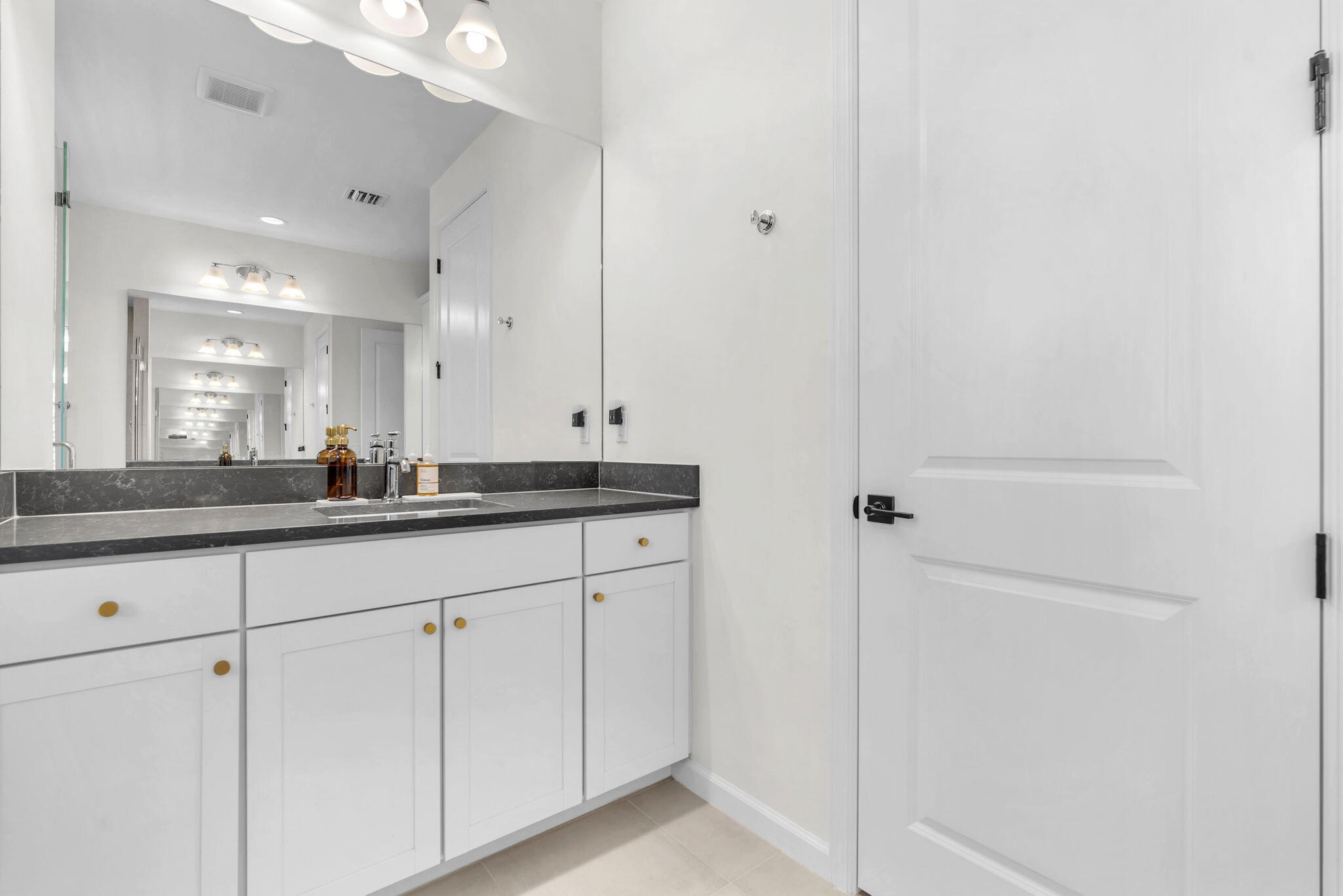 16121 Oakview Drive Property Photo 34