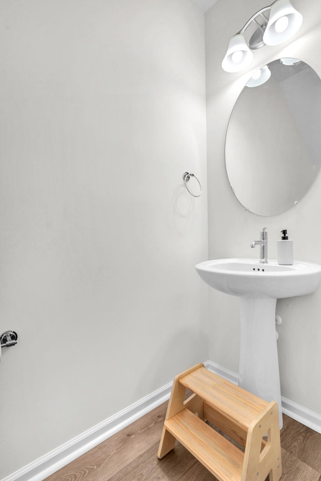 16121 Oakview Drive Property Photo 38