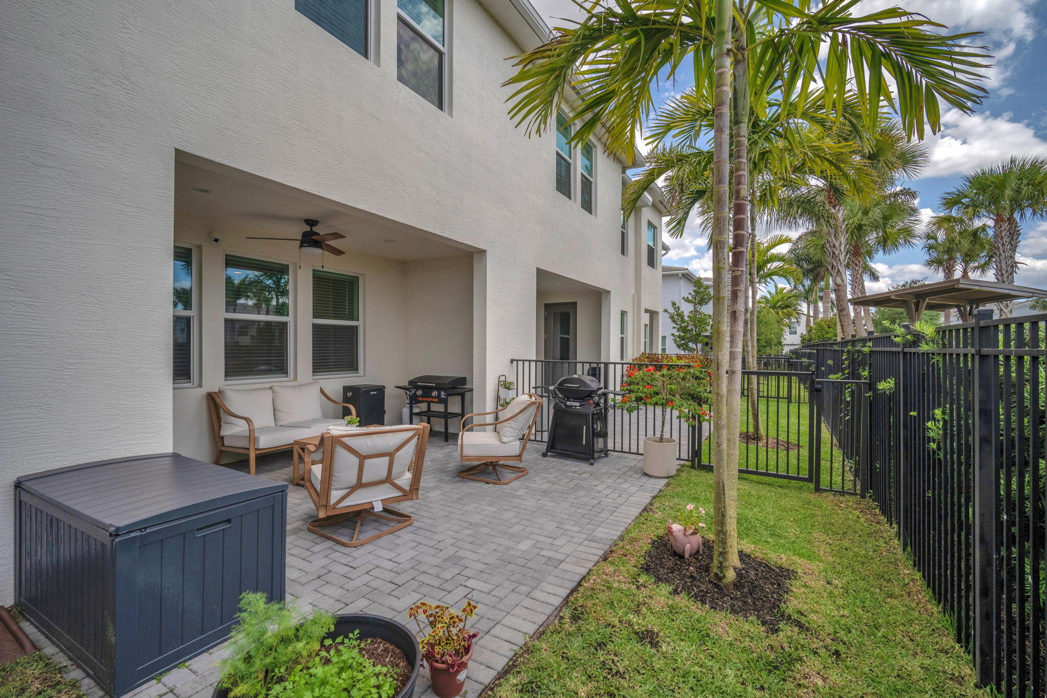 16121 Oakview Drive Property Photo 44