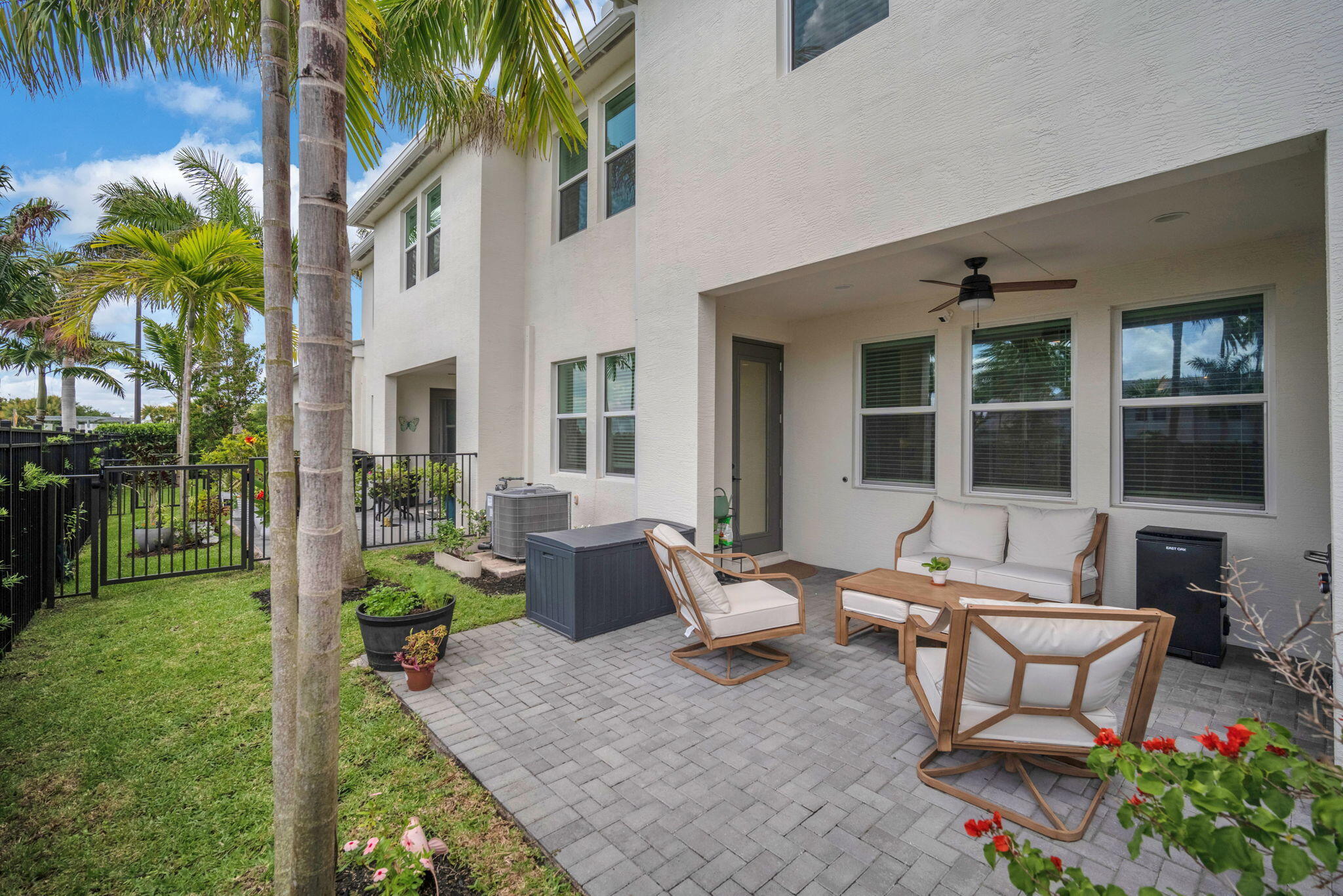 16121 Oakview Drive Property Photo 45