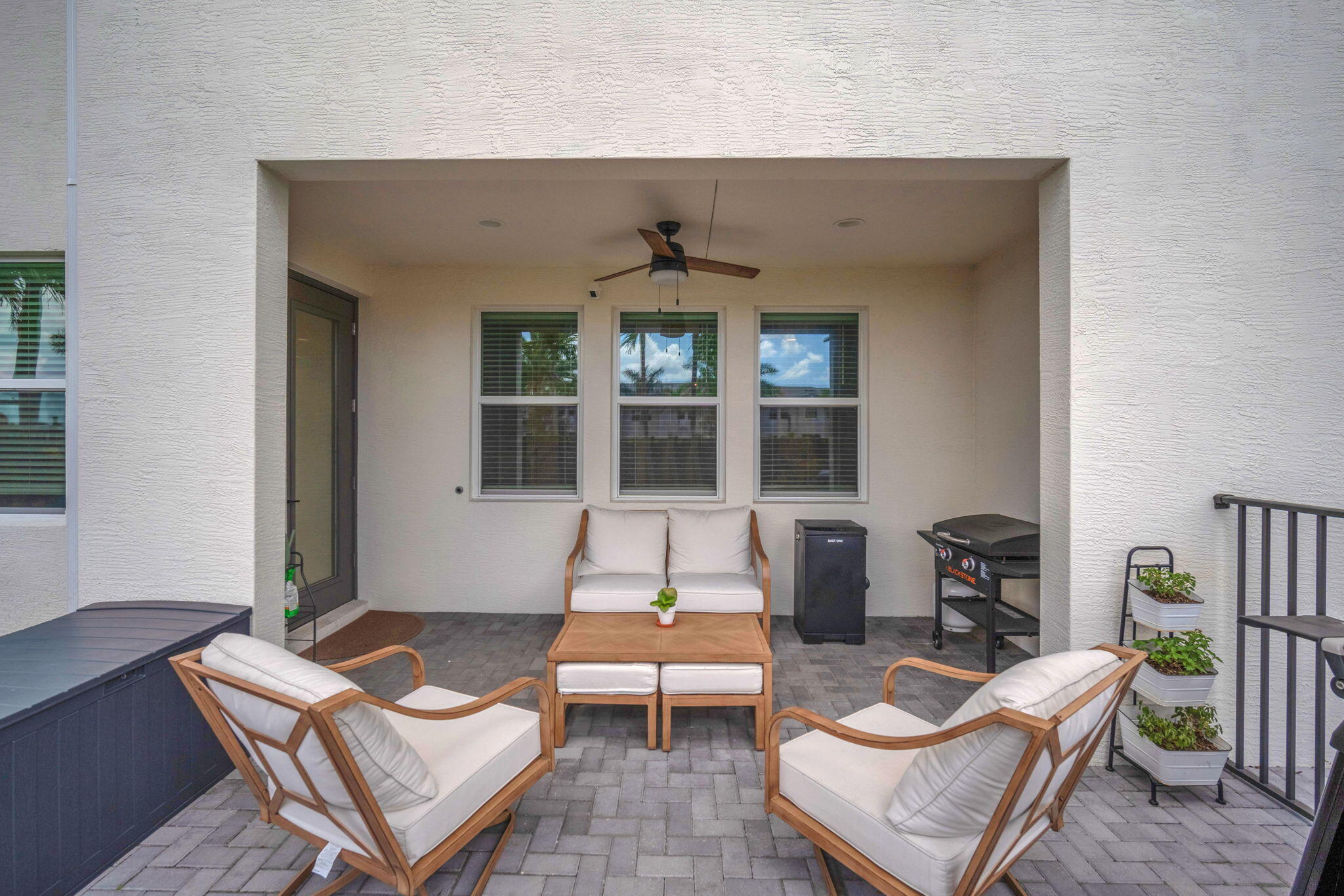 16121 Oakview Drive Property Photo 46