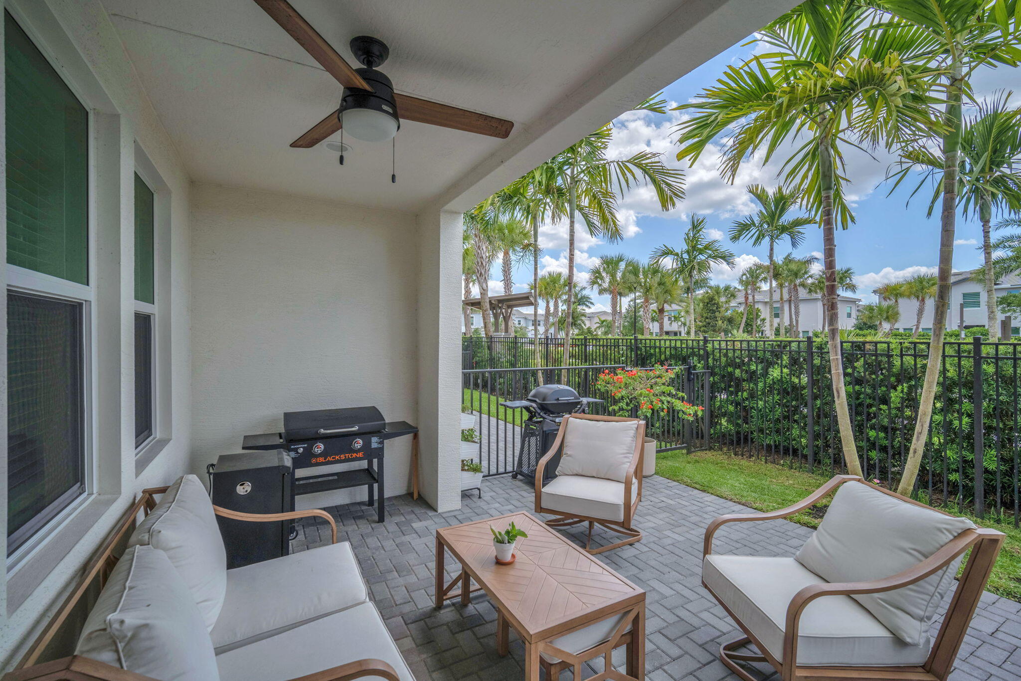 16121 Oakview Drive Property Photo 49