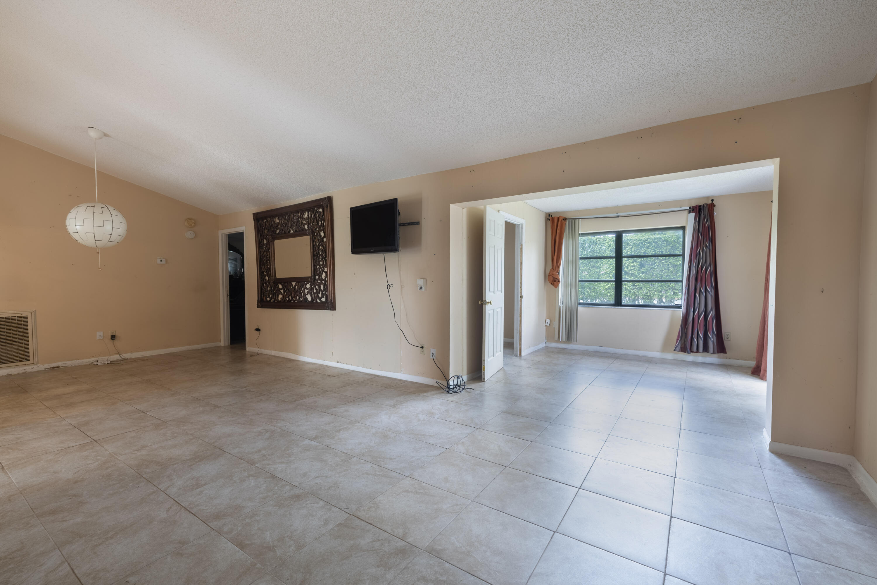 6149 Olivewood Circle Property Photo 4