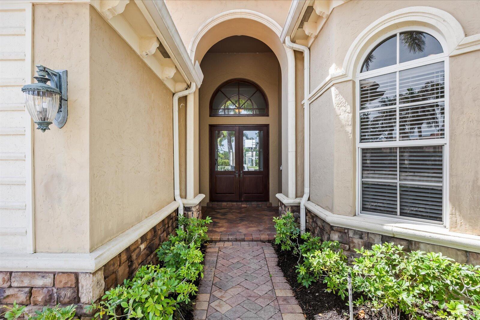 116 Se Bella Strano Property Photo 3