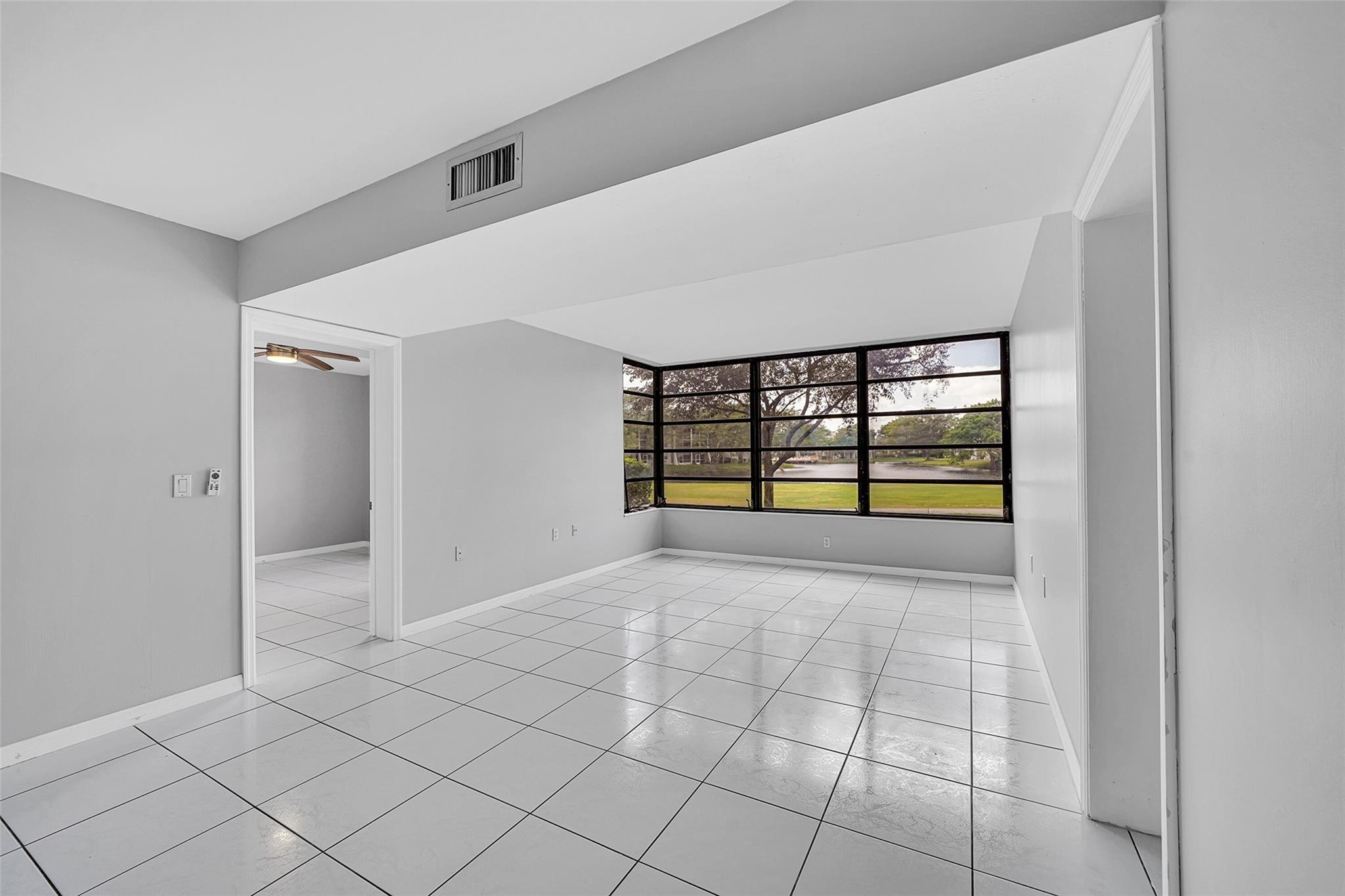 1713 Whitehall Drive 103 Property Photo 17