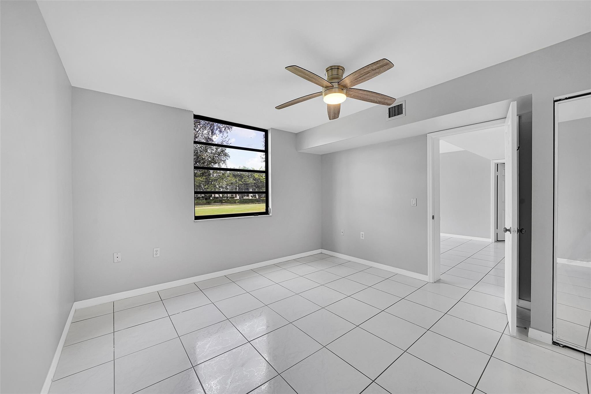 1713 Whitehall Drive 103 Property Photo 22