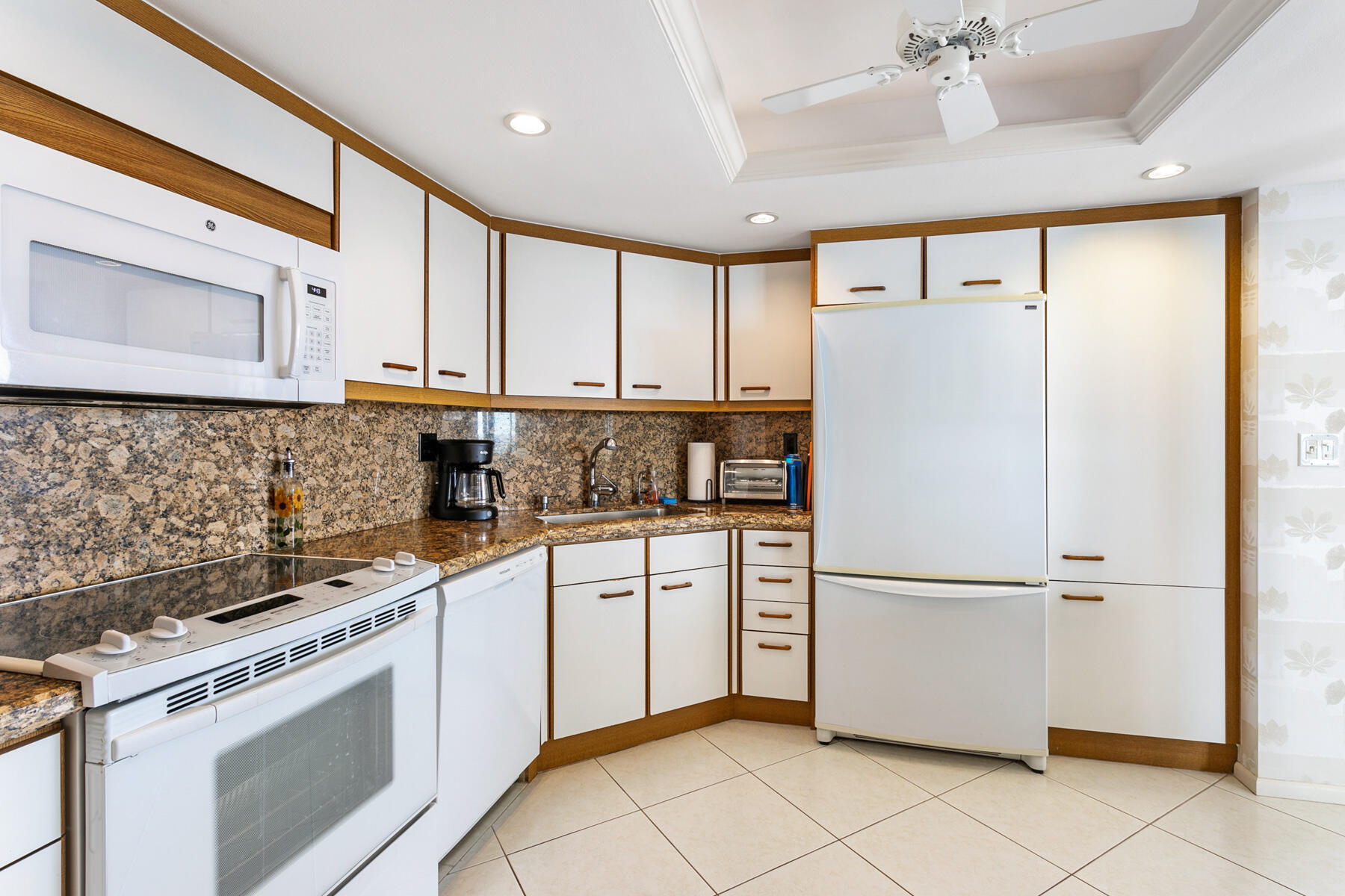 5070 N Ocean Drive 21c Property Photo 10