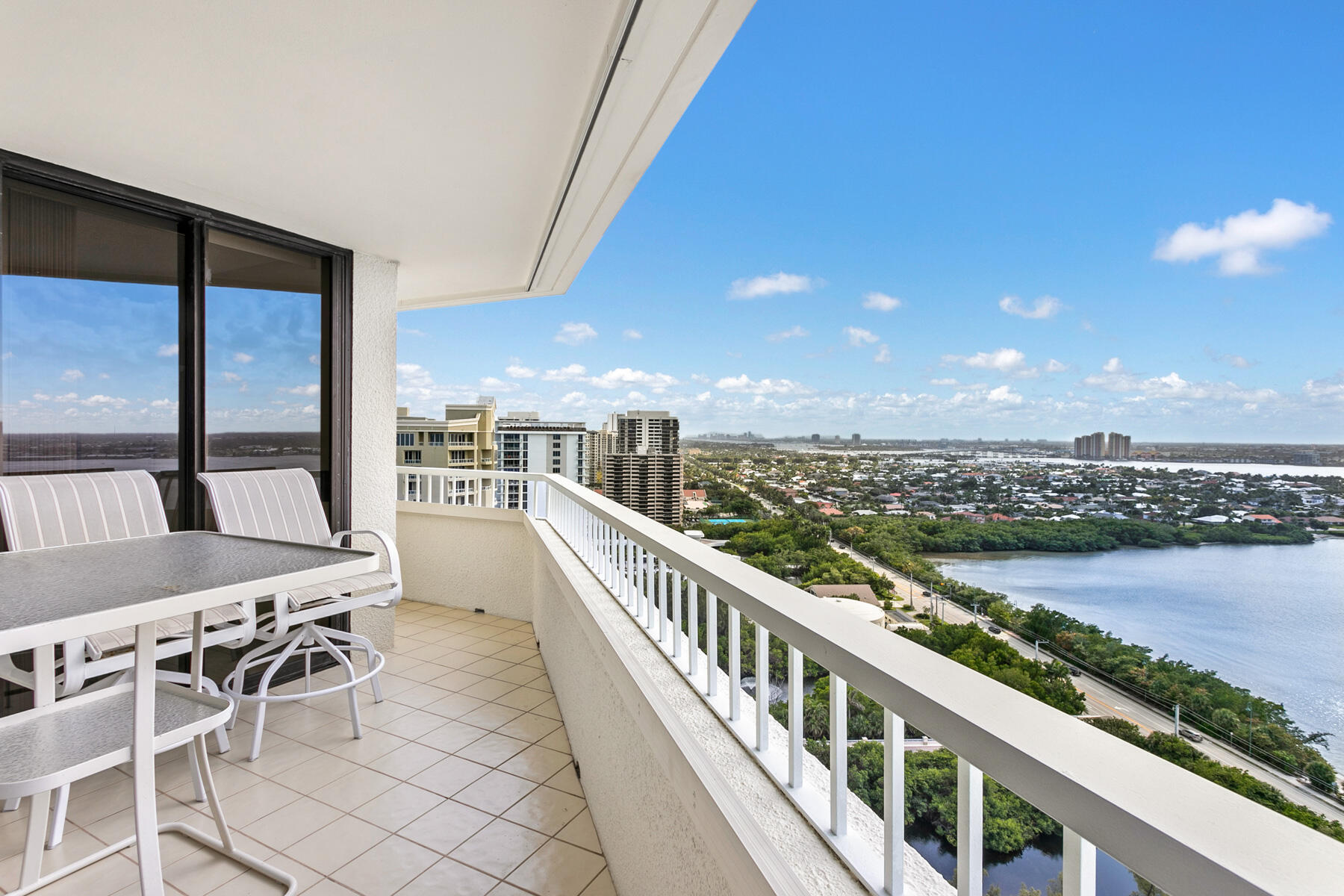 5070 N Ocean Drive 21c Property Photo 15