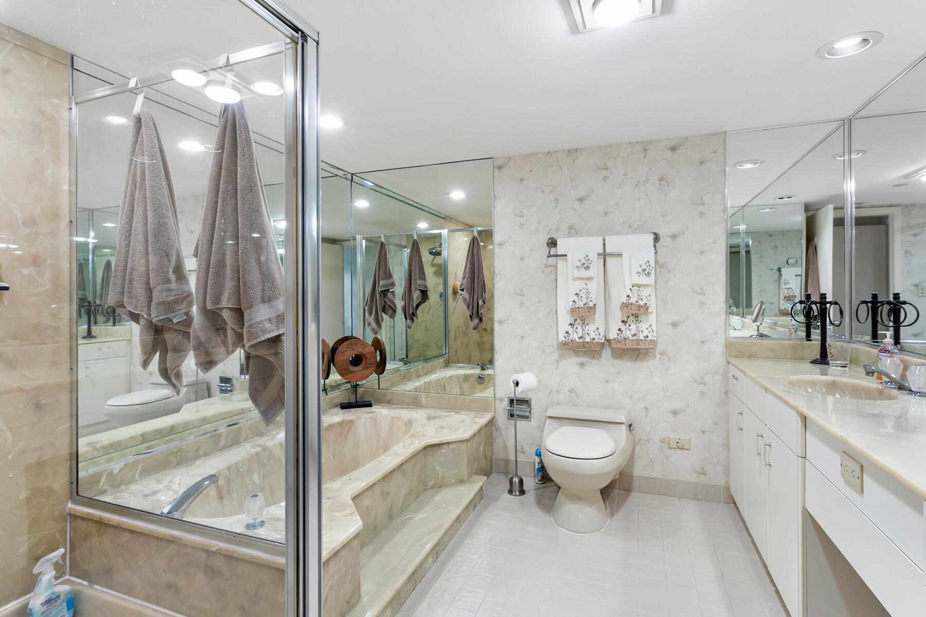 5070 N Ocean Drive 21c Property Photo 16