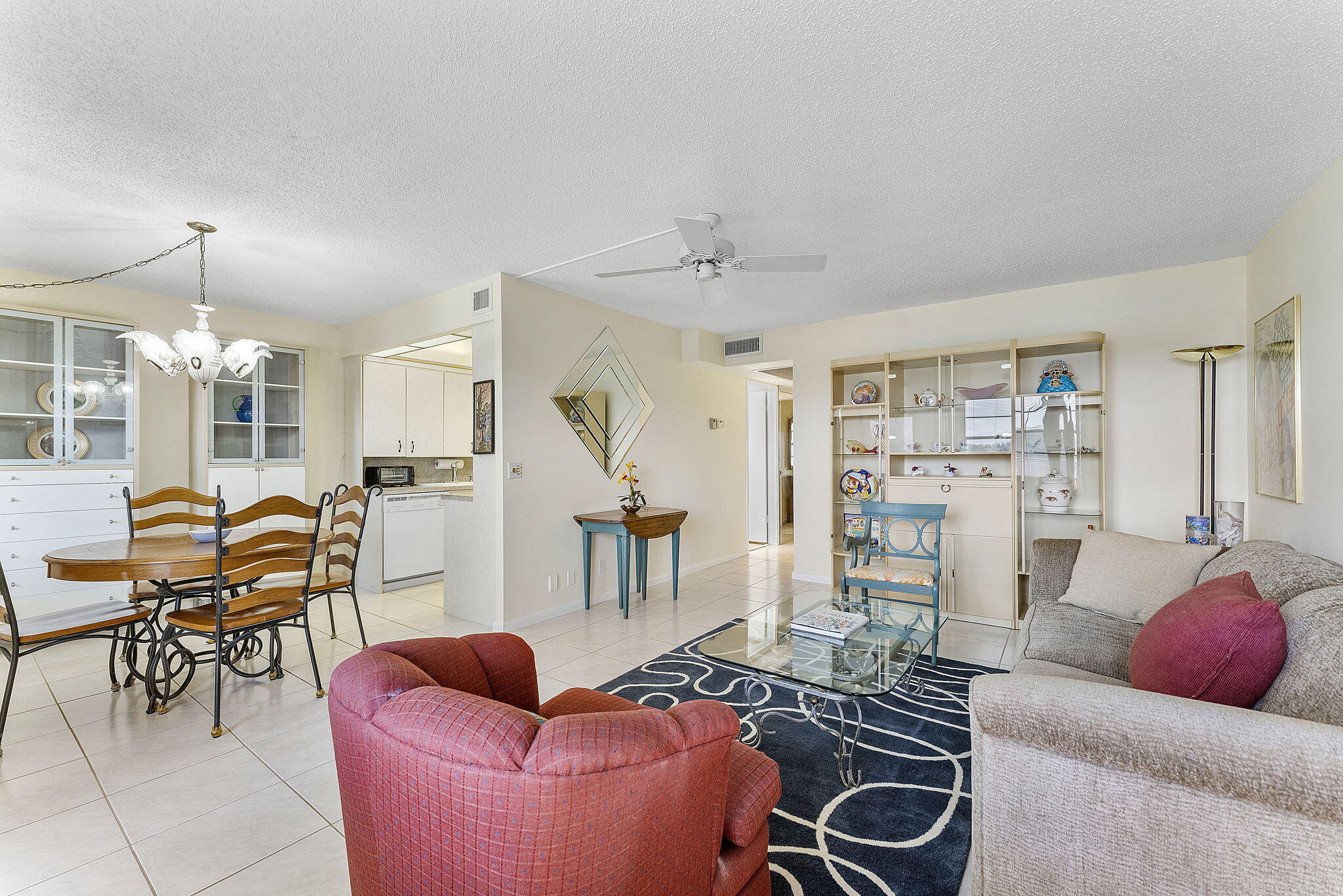 3027 Guildford B Property Photo 12