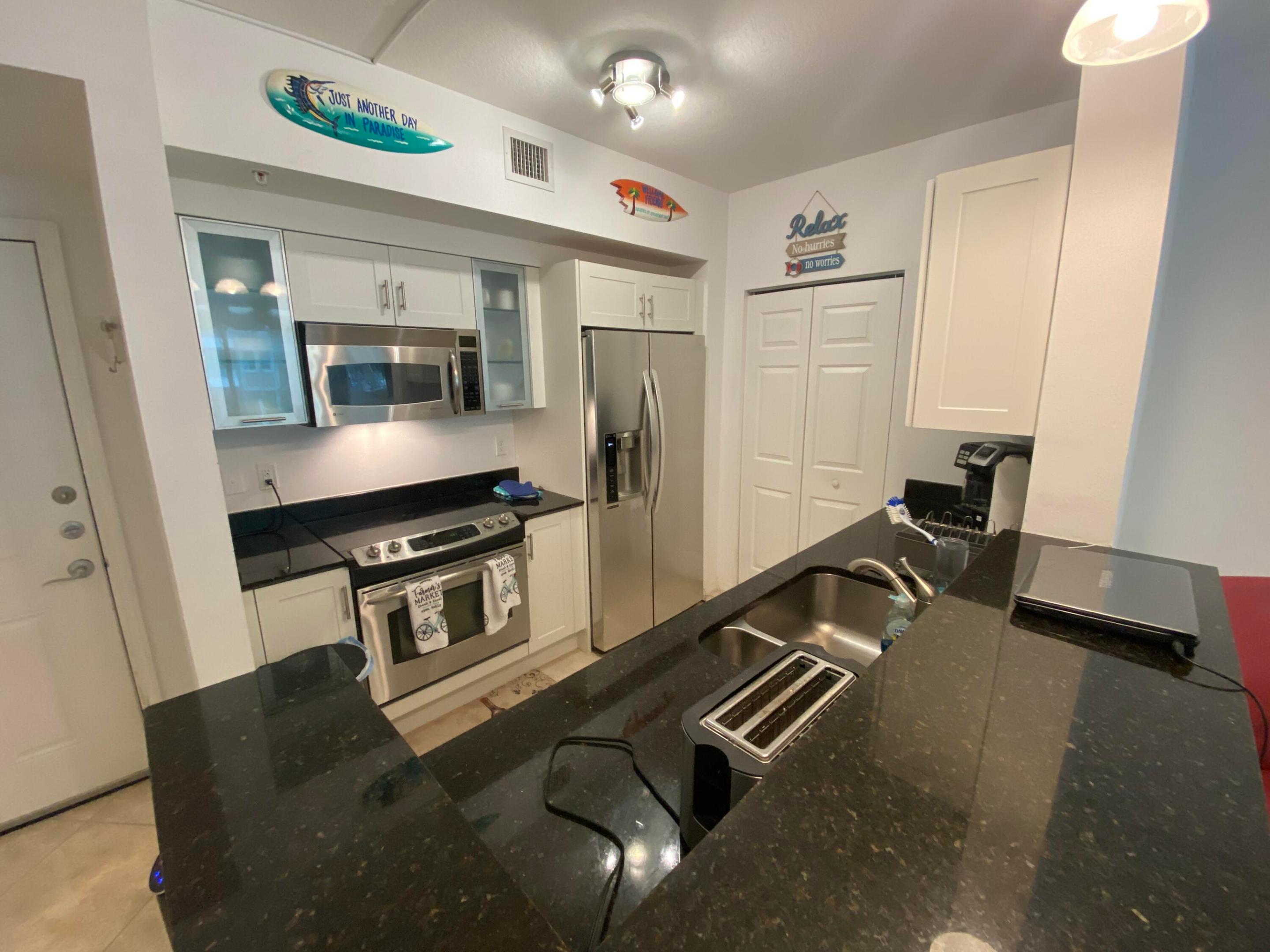 700 E Boynton Beach Boulevard 203 Property Photo 4