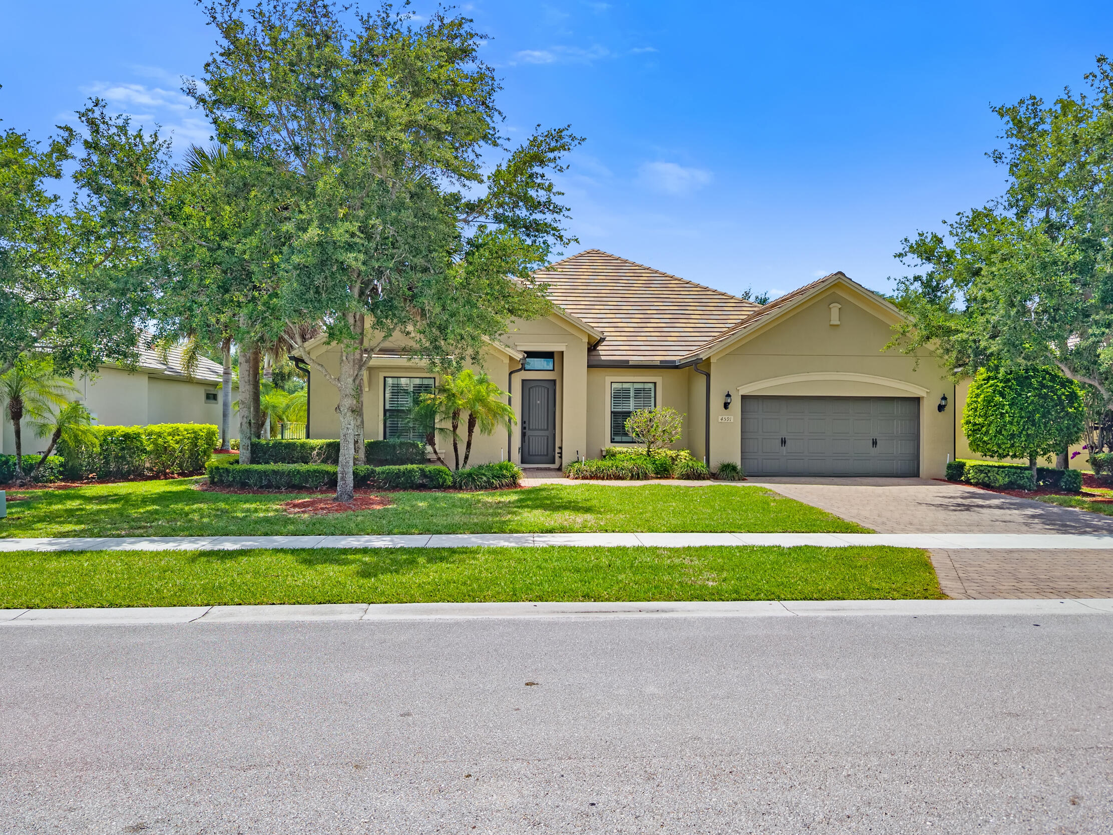4591 Siena Circle Property Photo 1