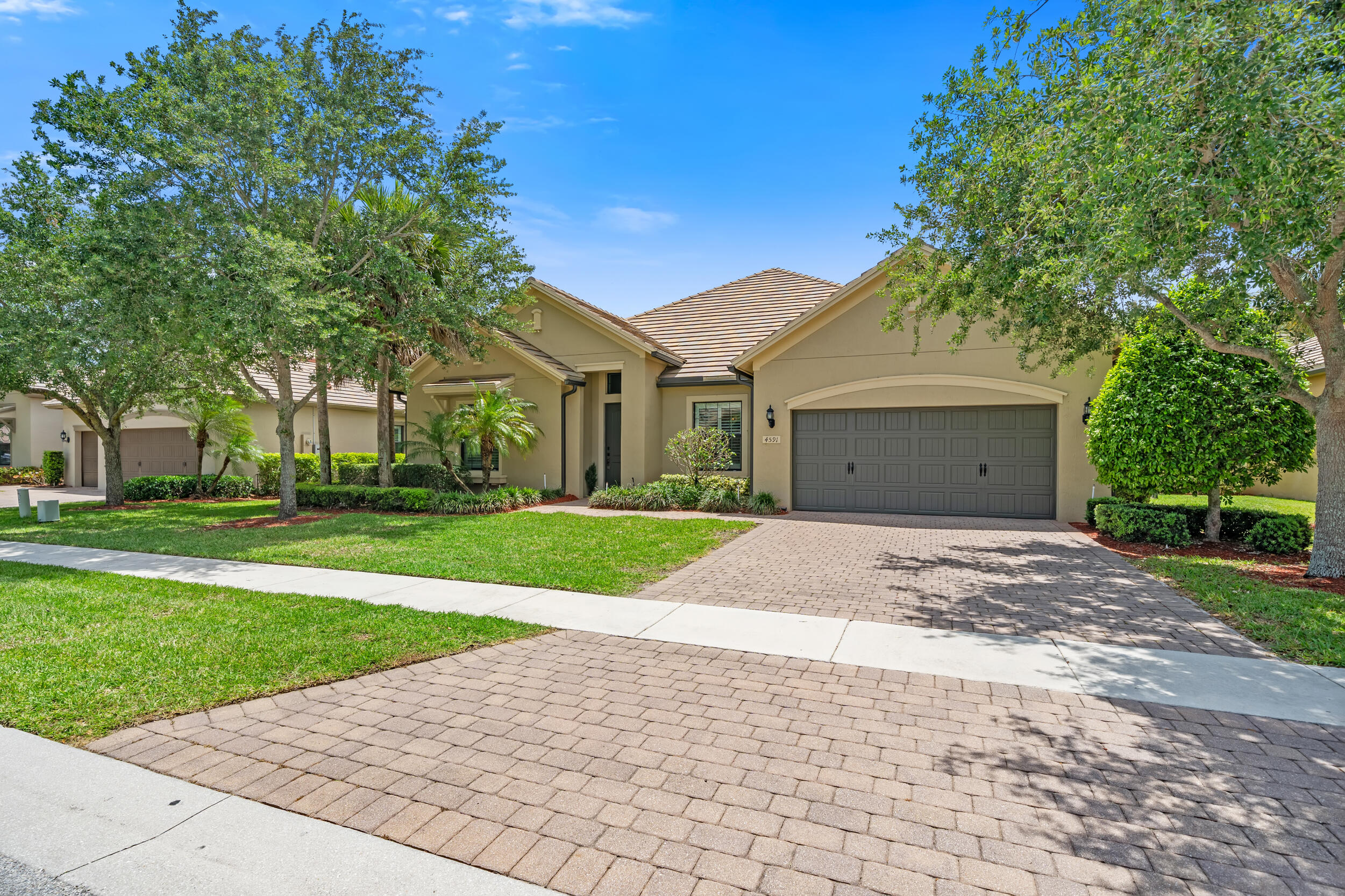 4591 Siena Circle Property Photo 2