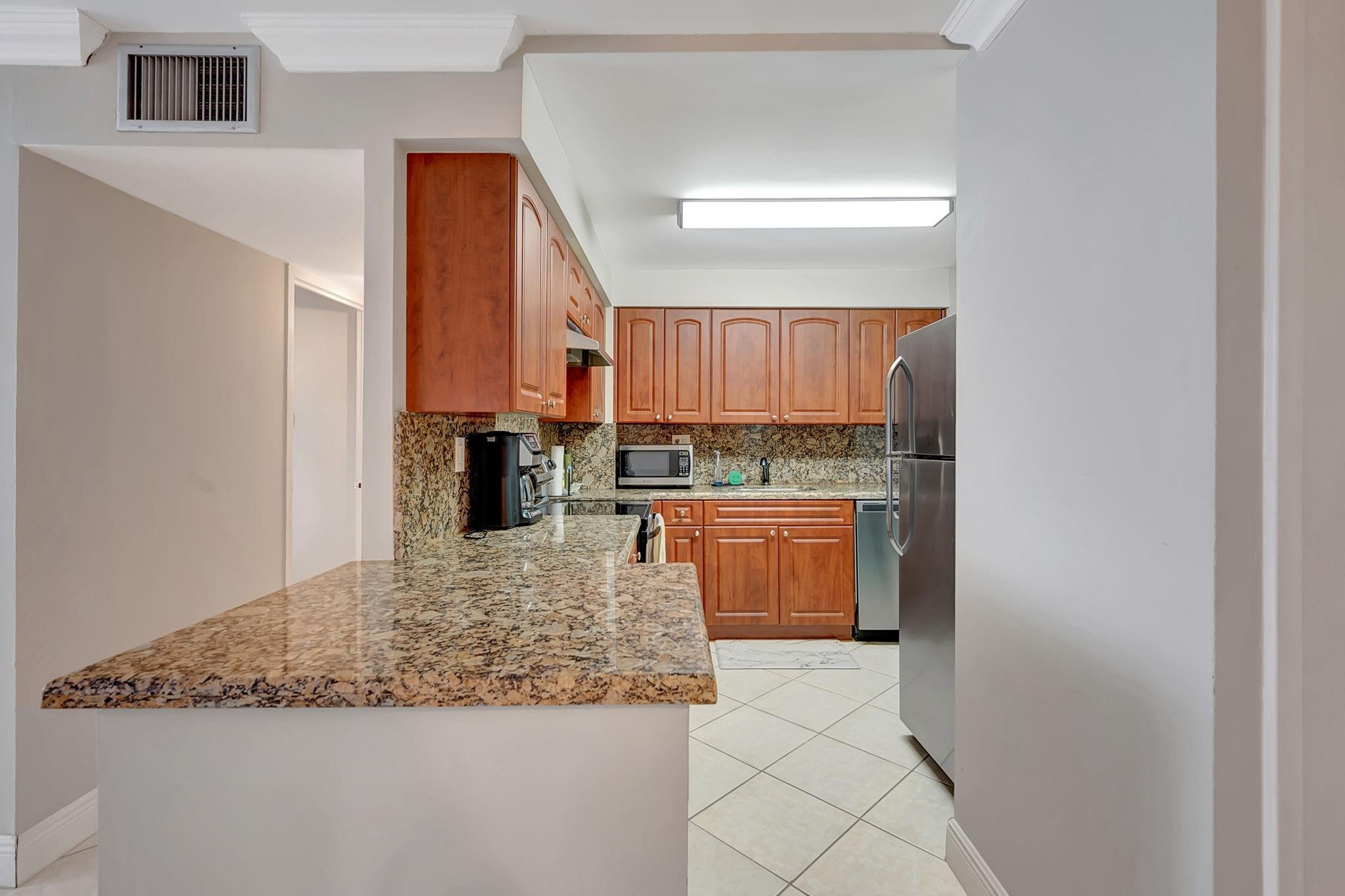 1913 S Ocean Drive 207 Property Photo 15