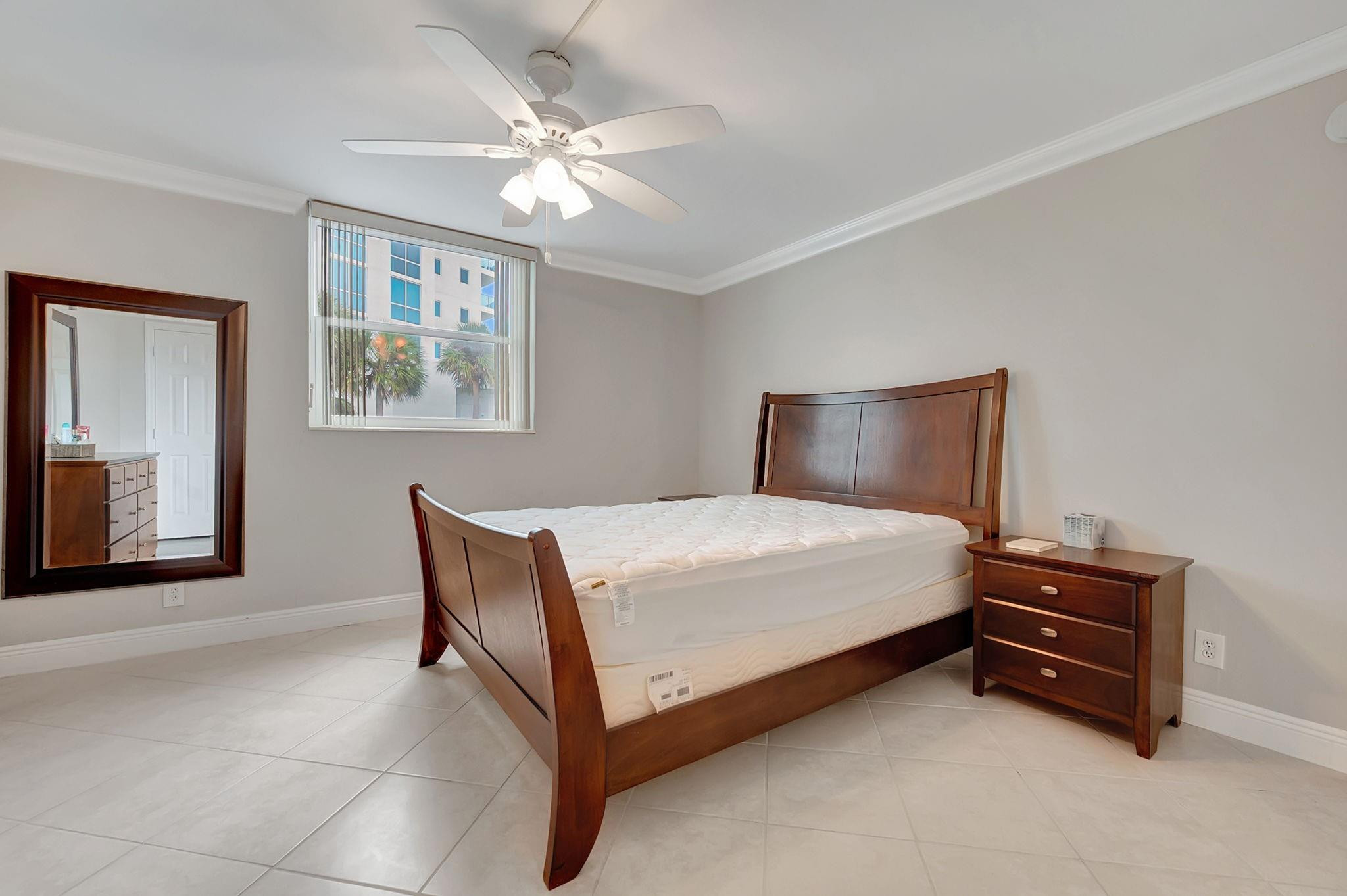 1913 S Ocean Drive 207 Property Photo 22