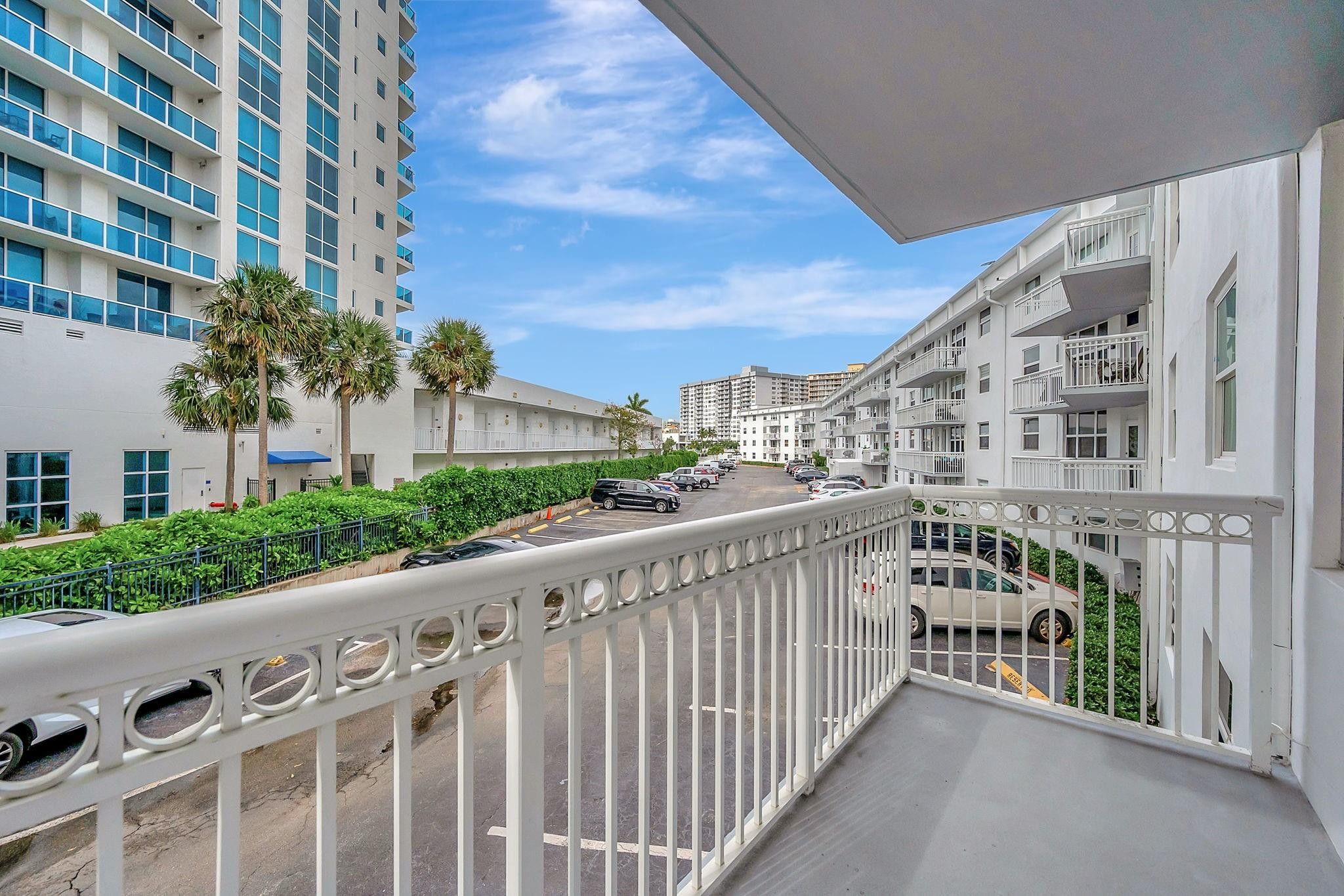 1913 S Ocean Drive 207 Property Photo 26