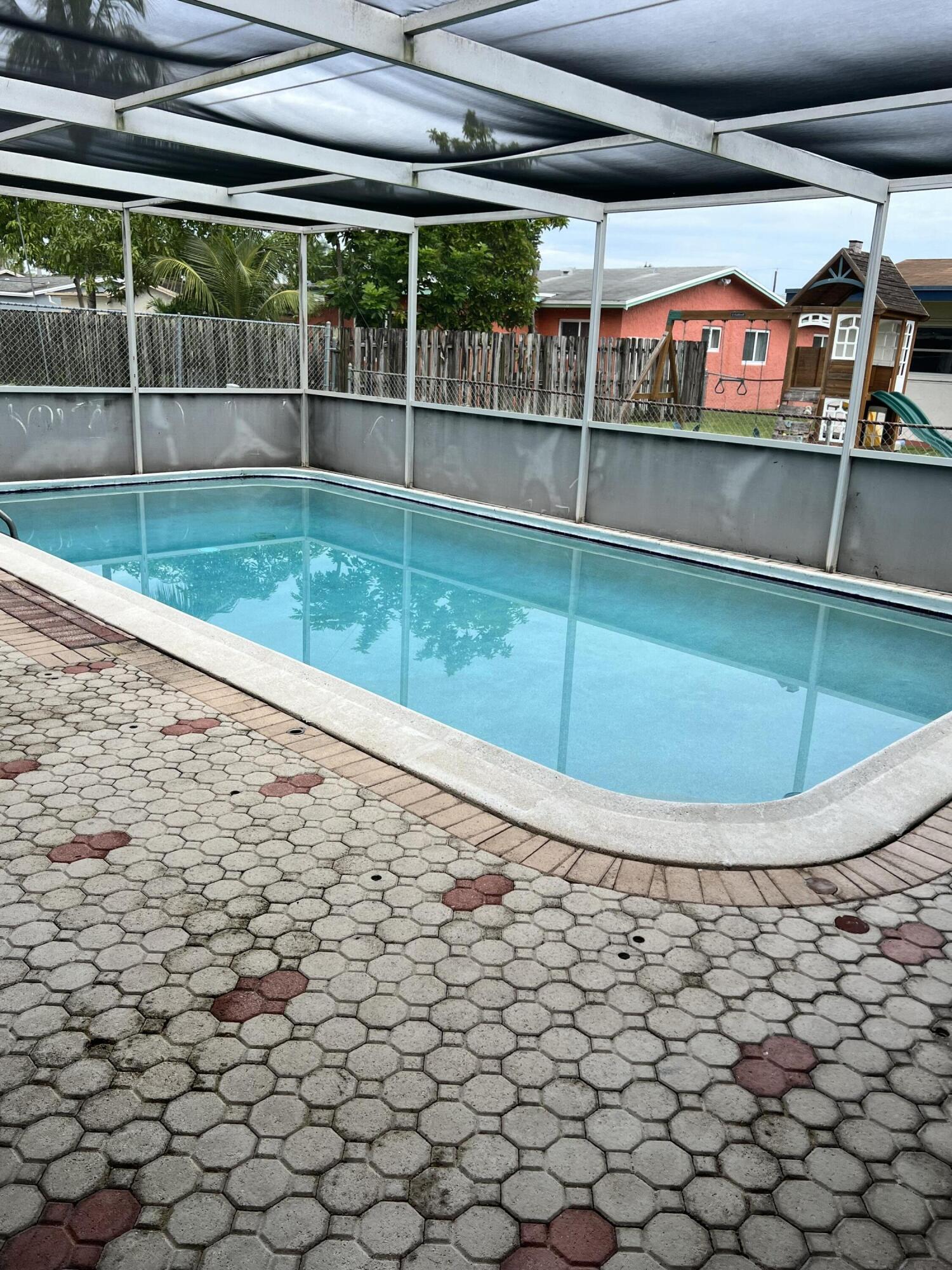 11421 Nw 39th Place Property Photo 19