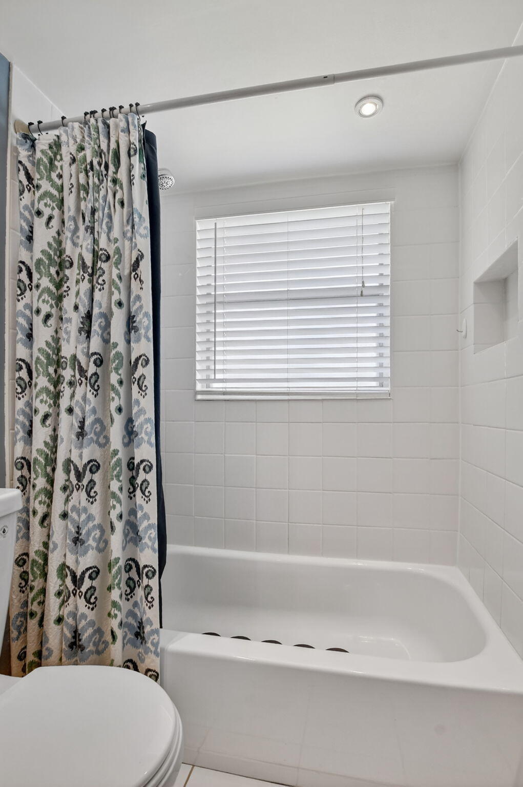 492 W Tilford Property Photo 19