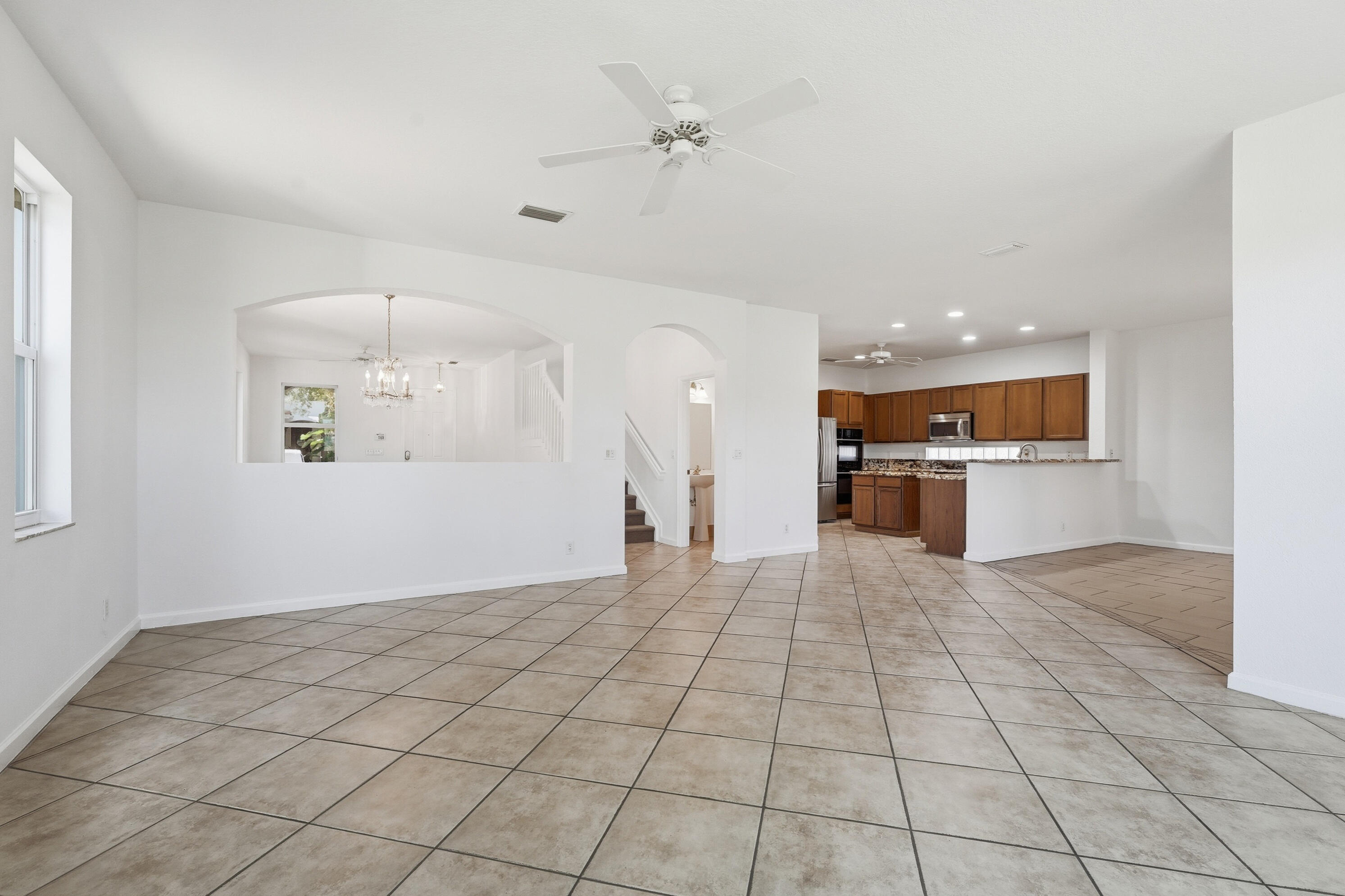 1275 Rosegate Boulevard Property Photo 7