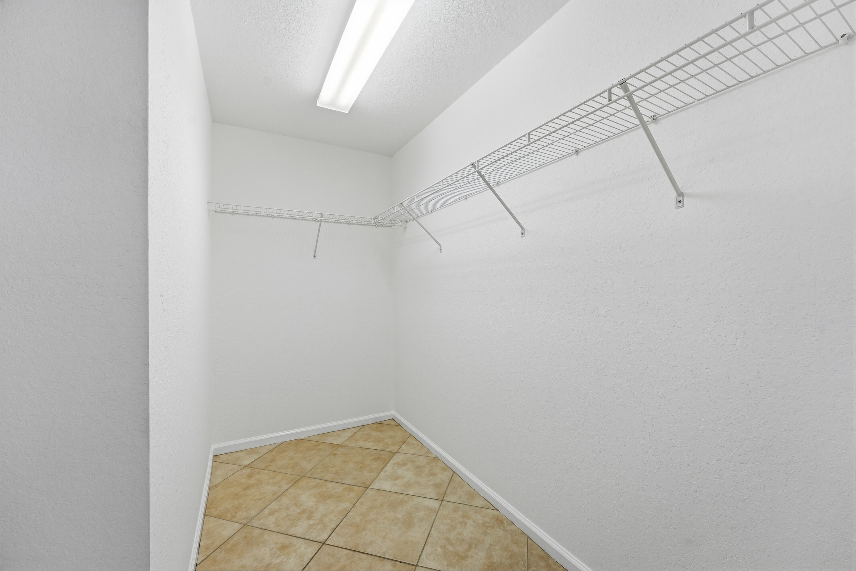 1275 Rosegate Boulevard Property Photo 23