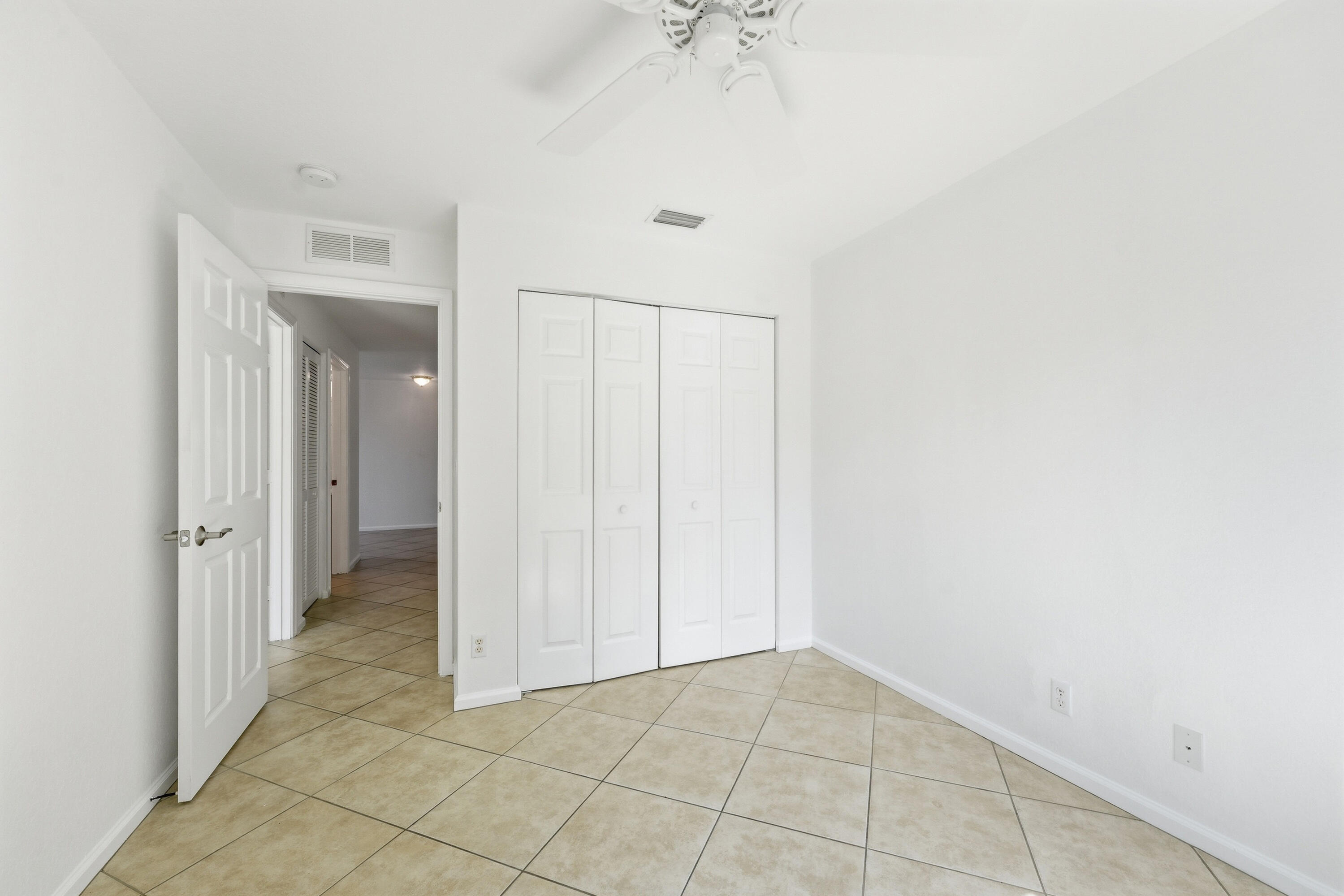 1275 Rosegate Boulevard Property Photo 27