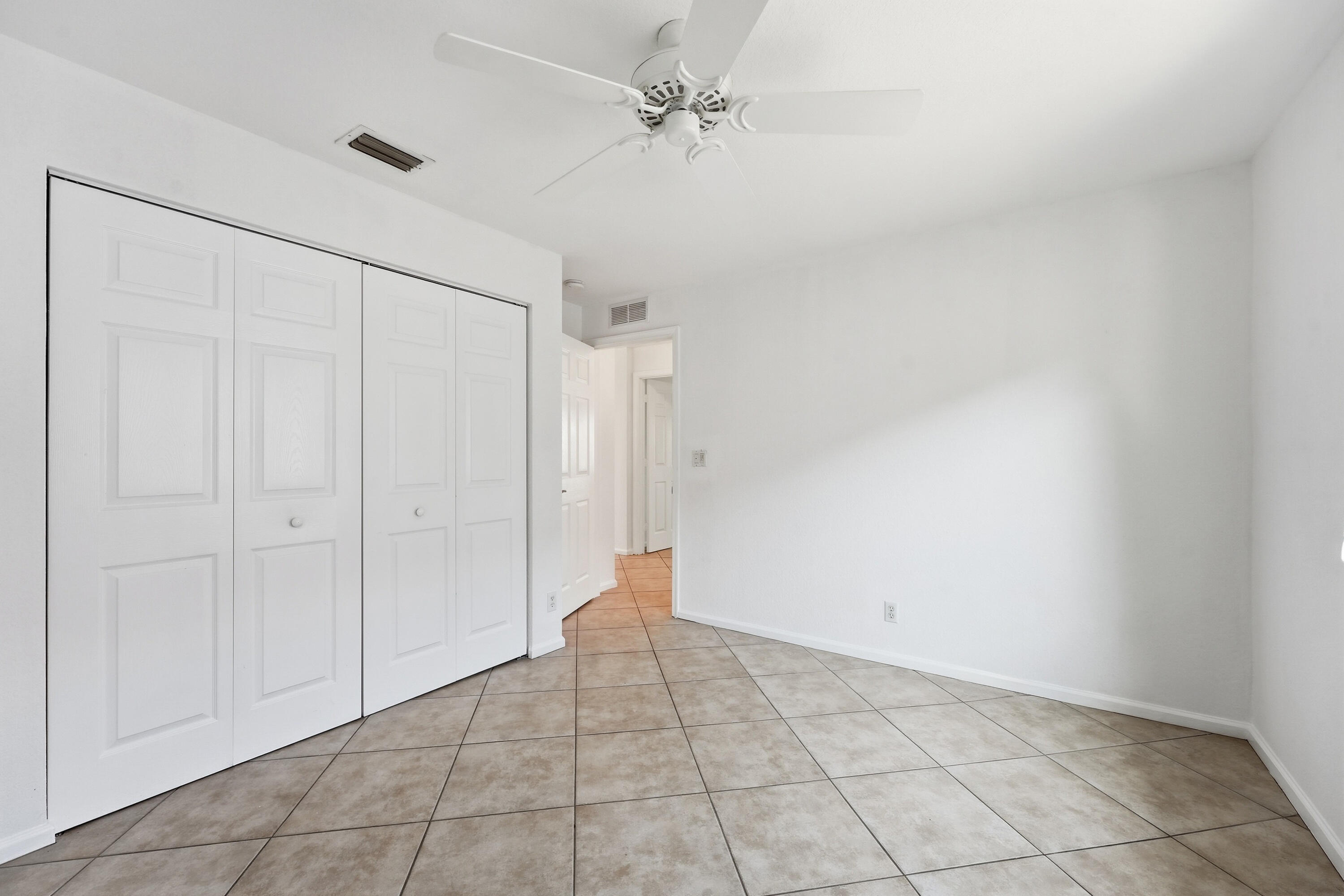 1275 Rosegate Boulevard Property Photo 32