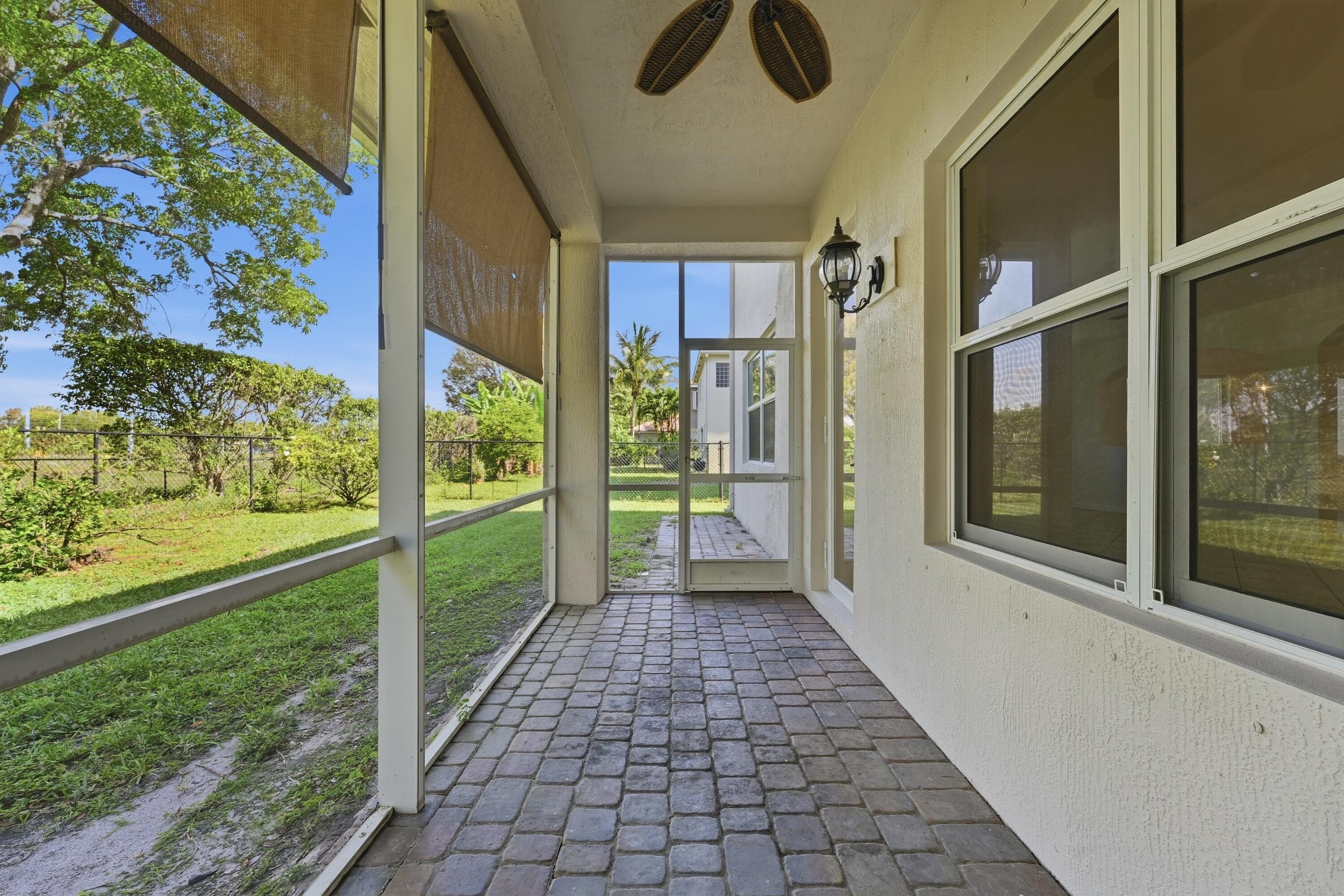 1275 Rosegate Boulevard Property Photo 38