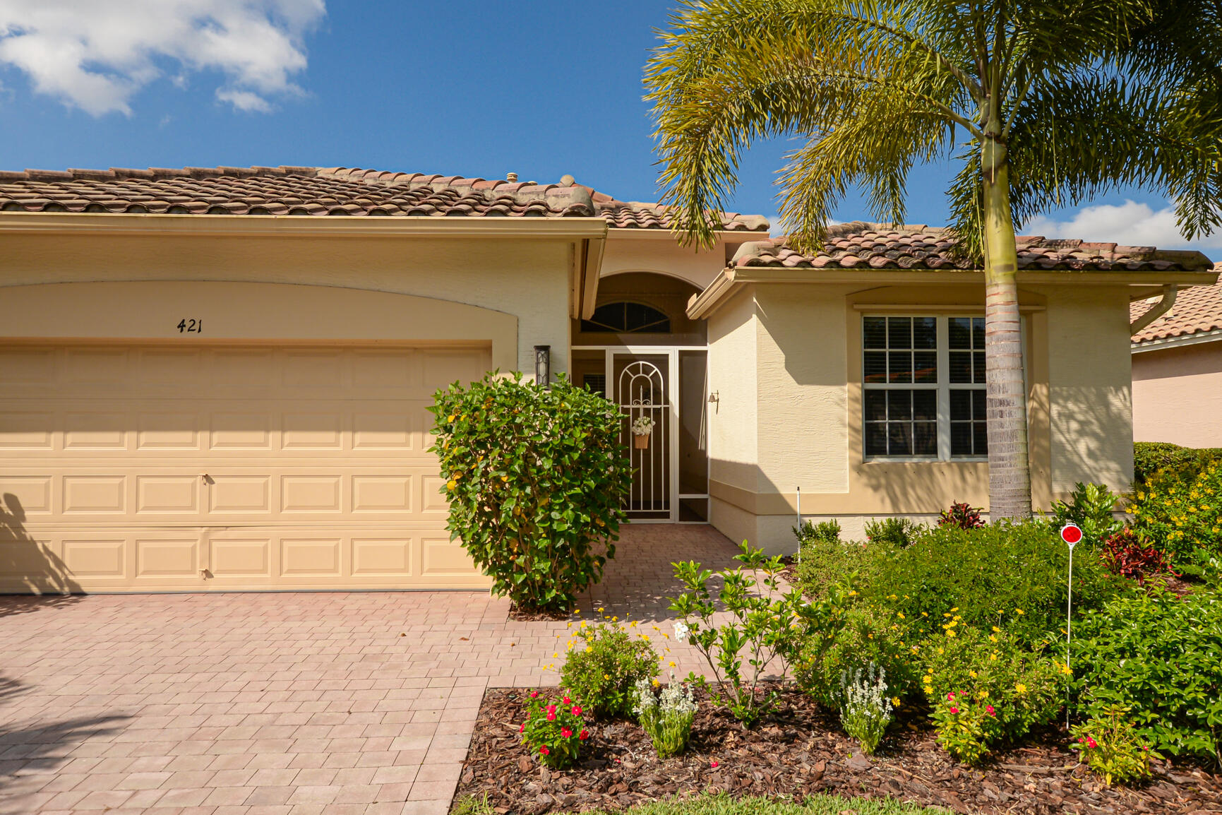 421 Nw Sunview Way Property Photo 4