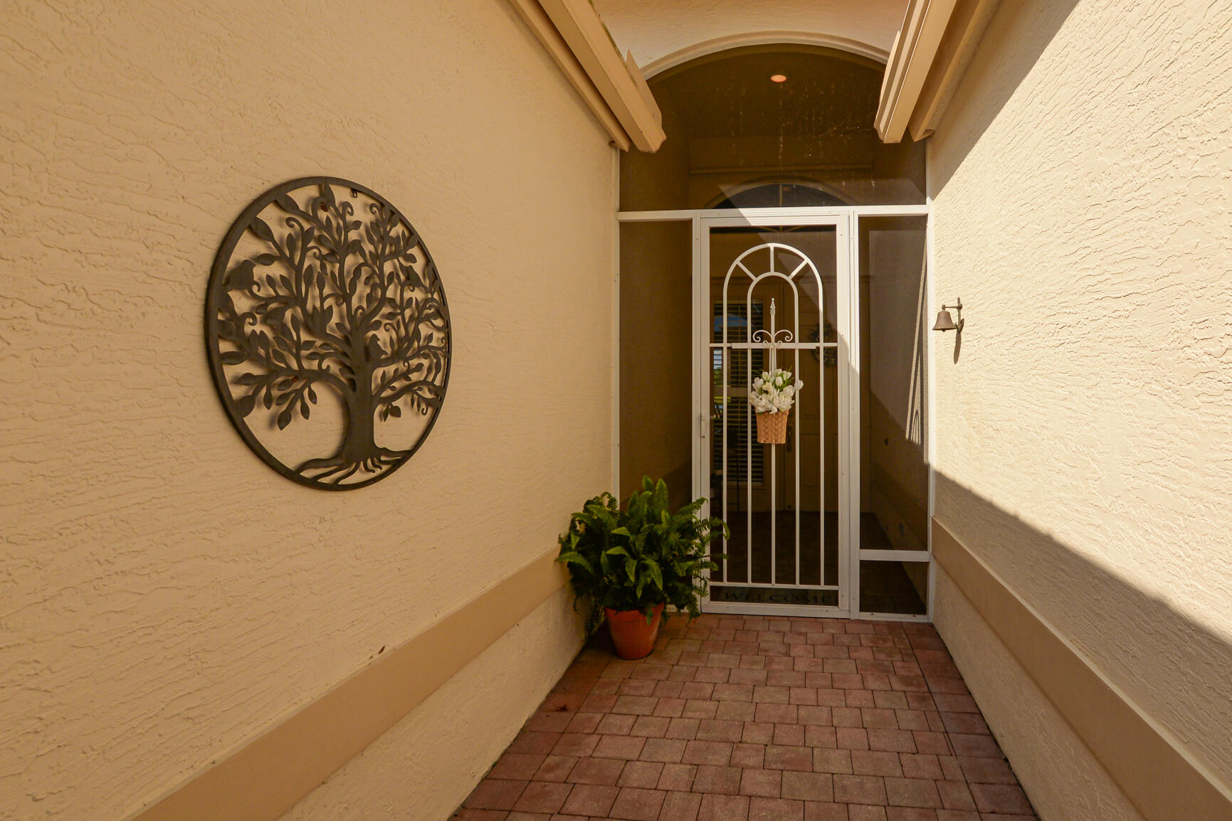 421 Nw Sunview Way Property Photo 5