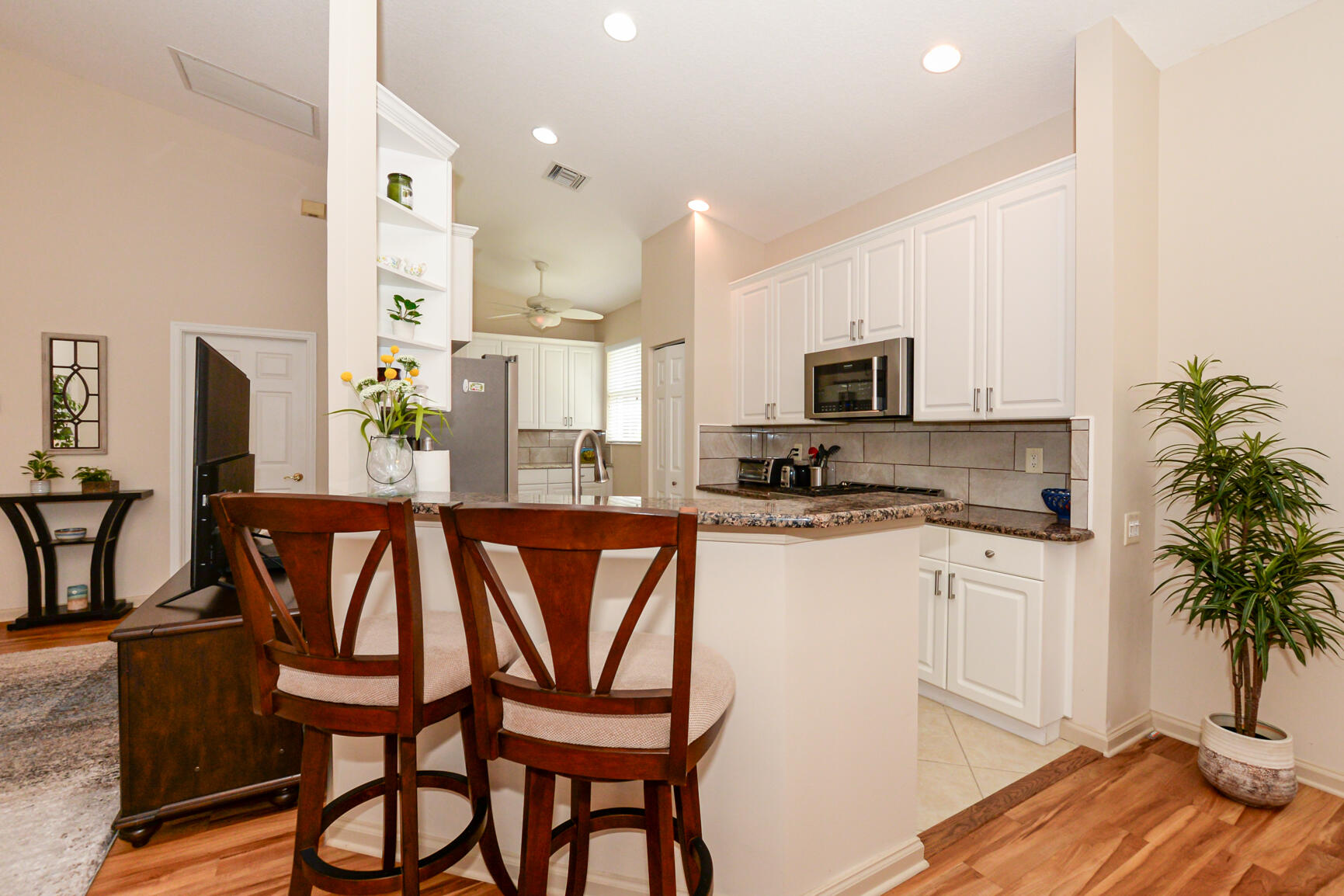 421 Nw Sunview Way Property Photo 14