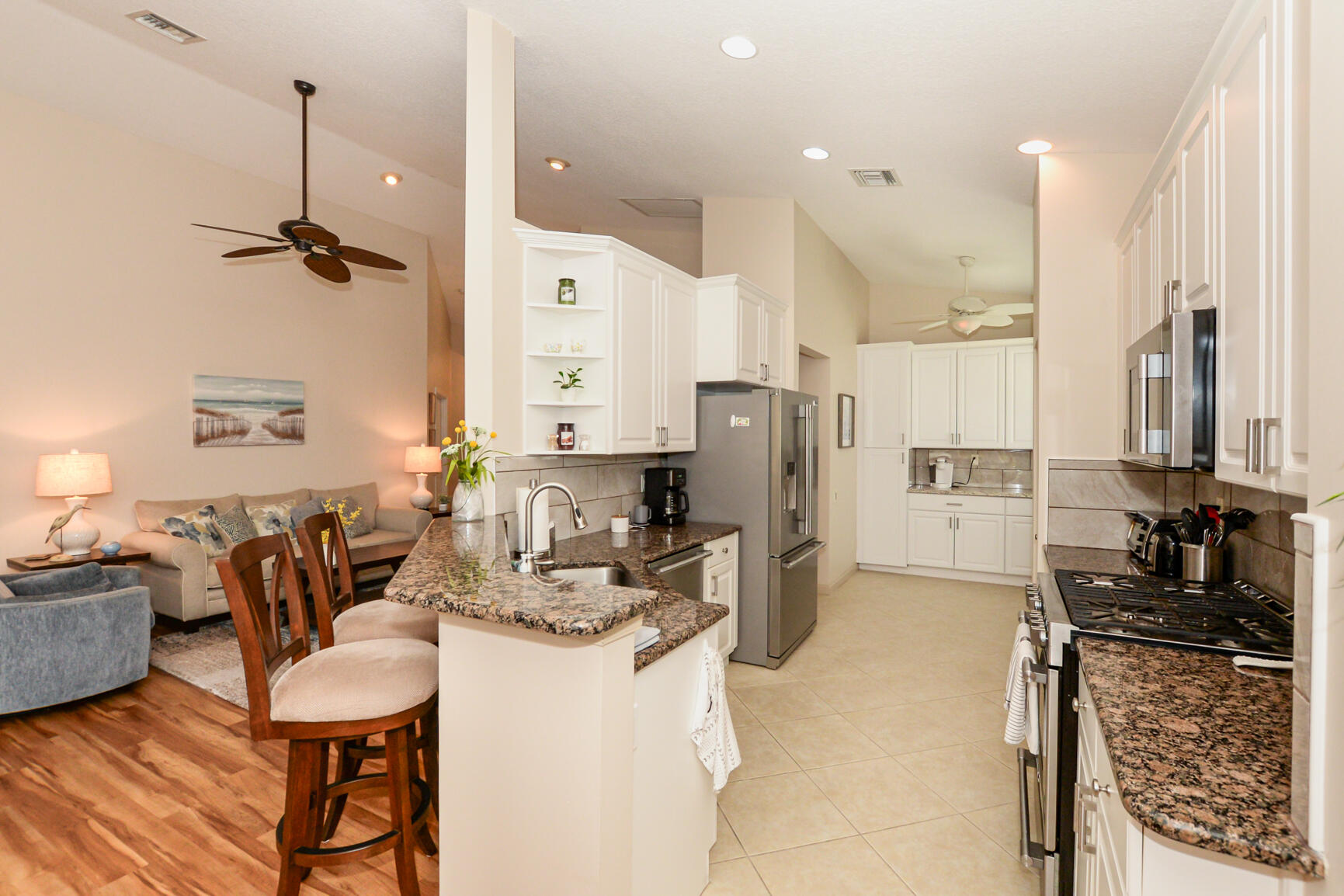 421 Nw Sunview Way Property Photo 16