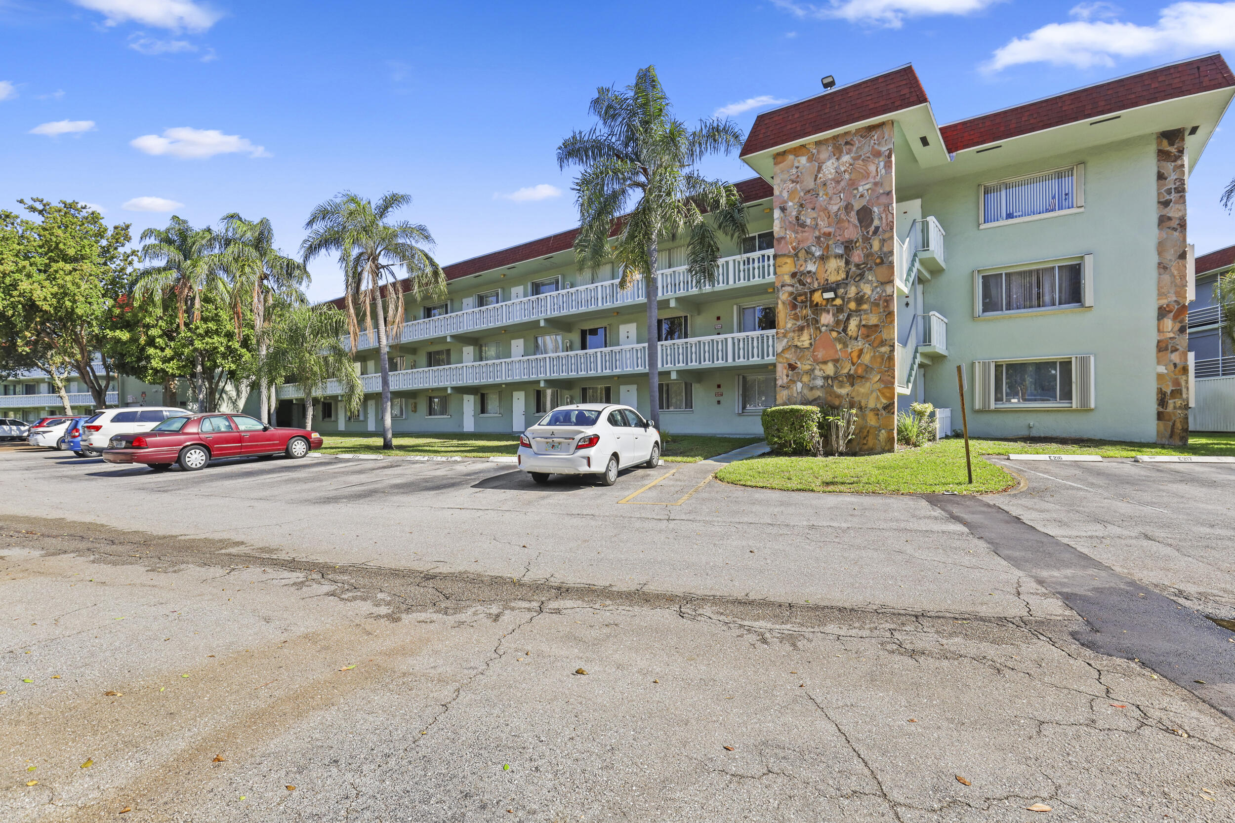 3100 Springdale Boulevard 308 Property Photo 1