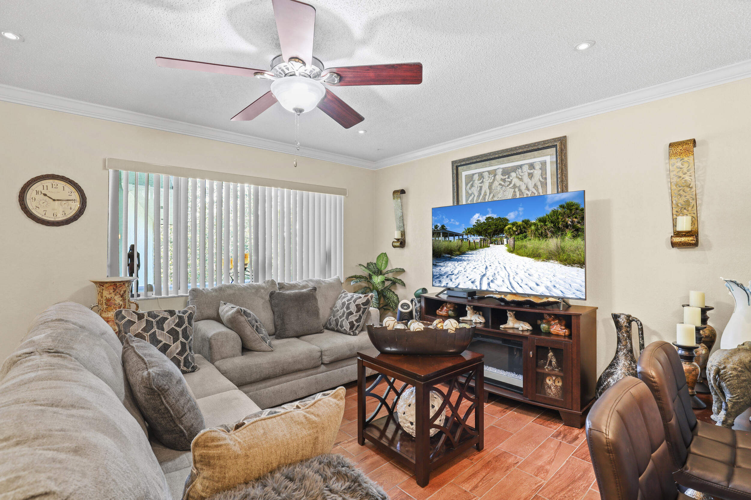 3100 Springdale Boulevard 308 Property Photo 5