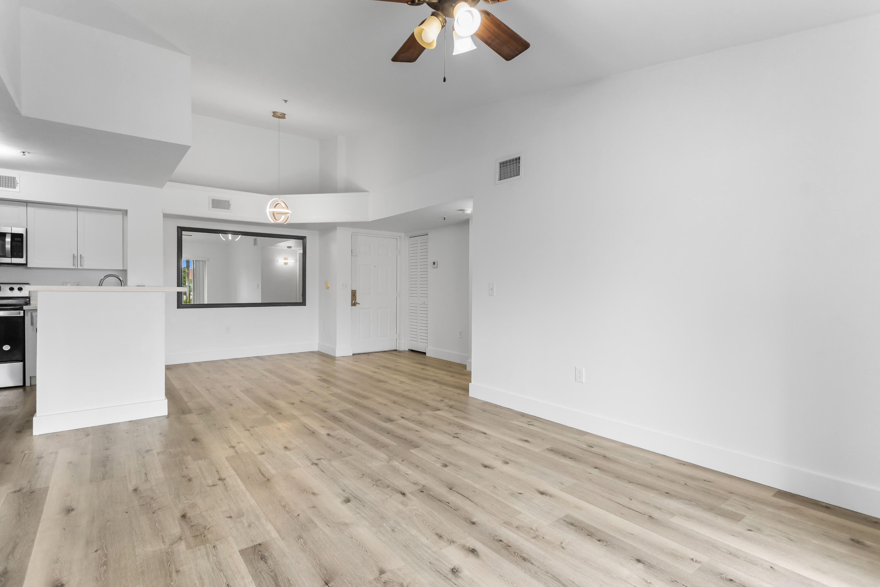 2113 Renaissance Boulevard 306 Property Photo 8