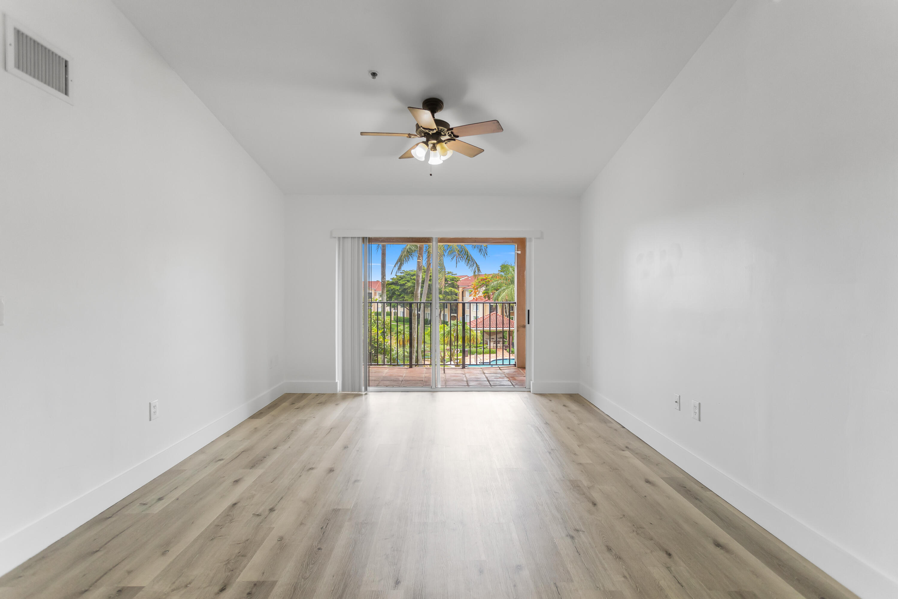 2113 Renaissance Boulevard 306 Property Photo 15