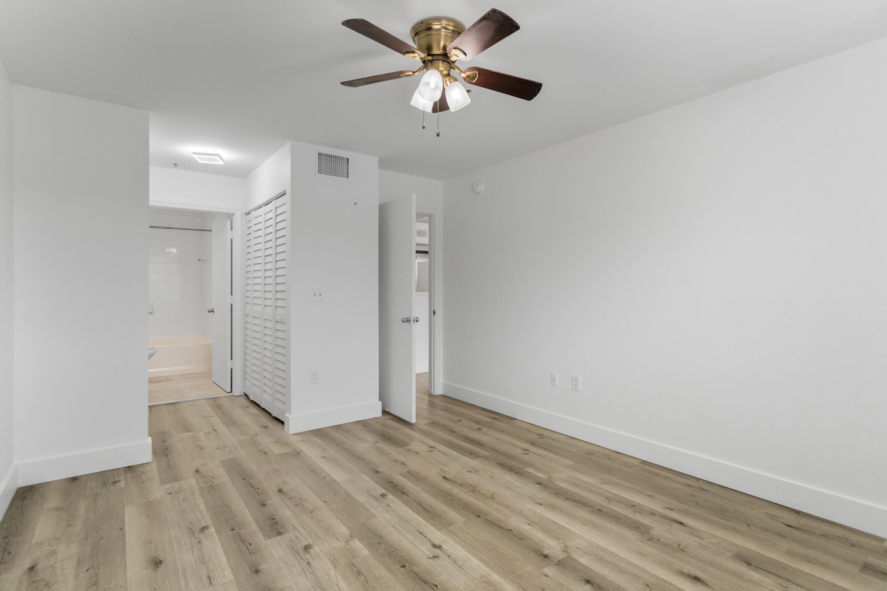 2113 Renaissance Boulevard 306 Property Photo 39