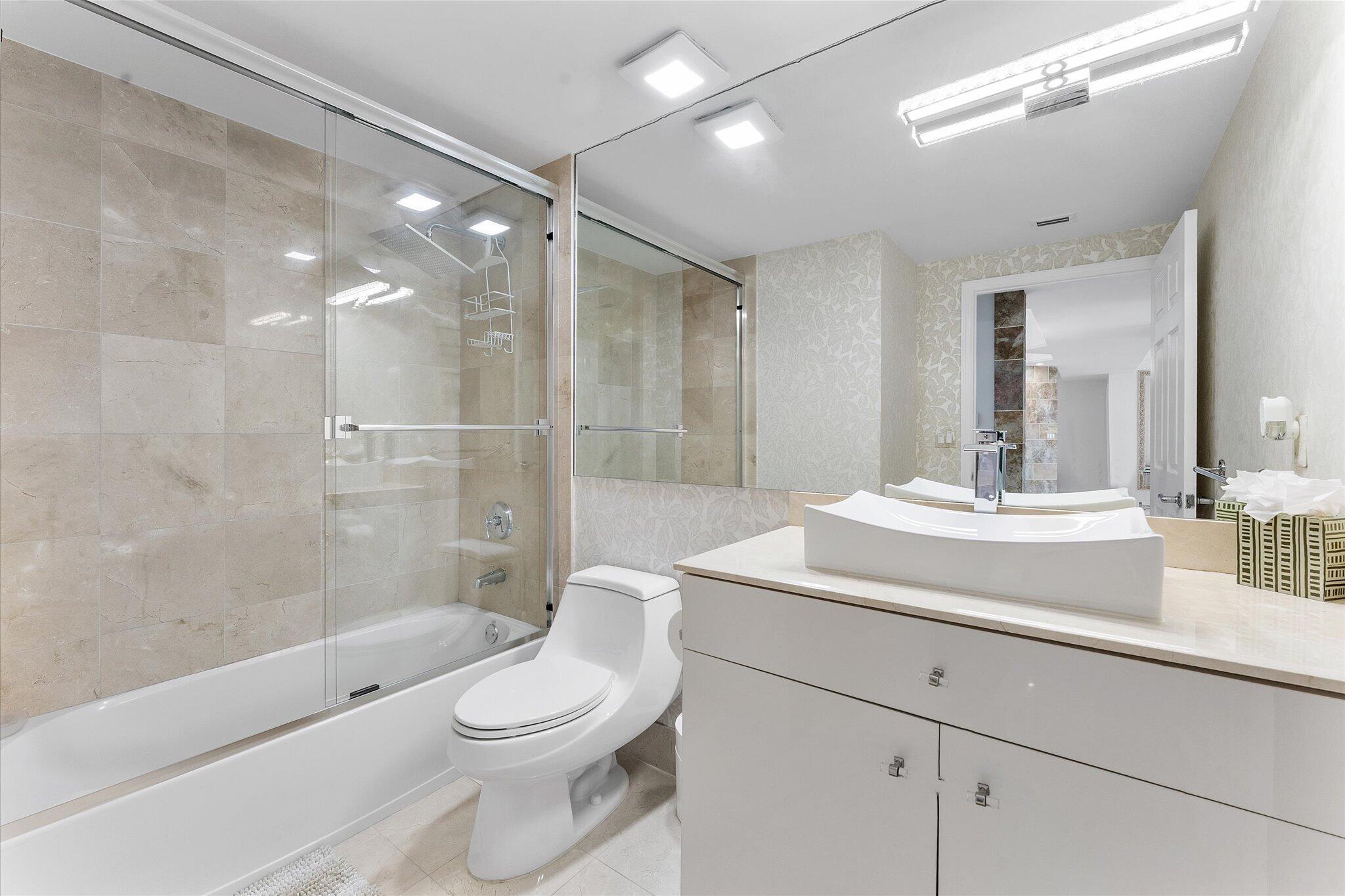 3200 N Ocean Boulevard 2106 Property Photo 23