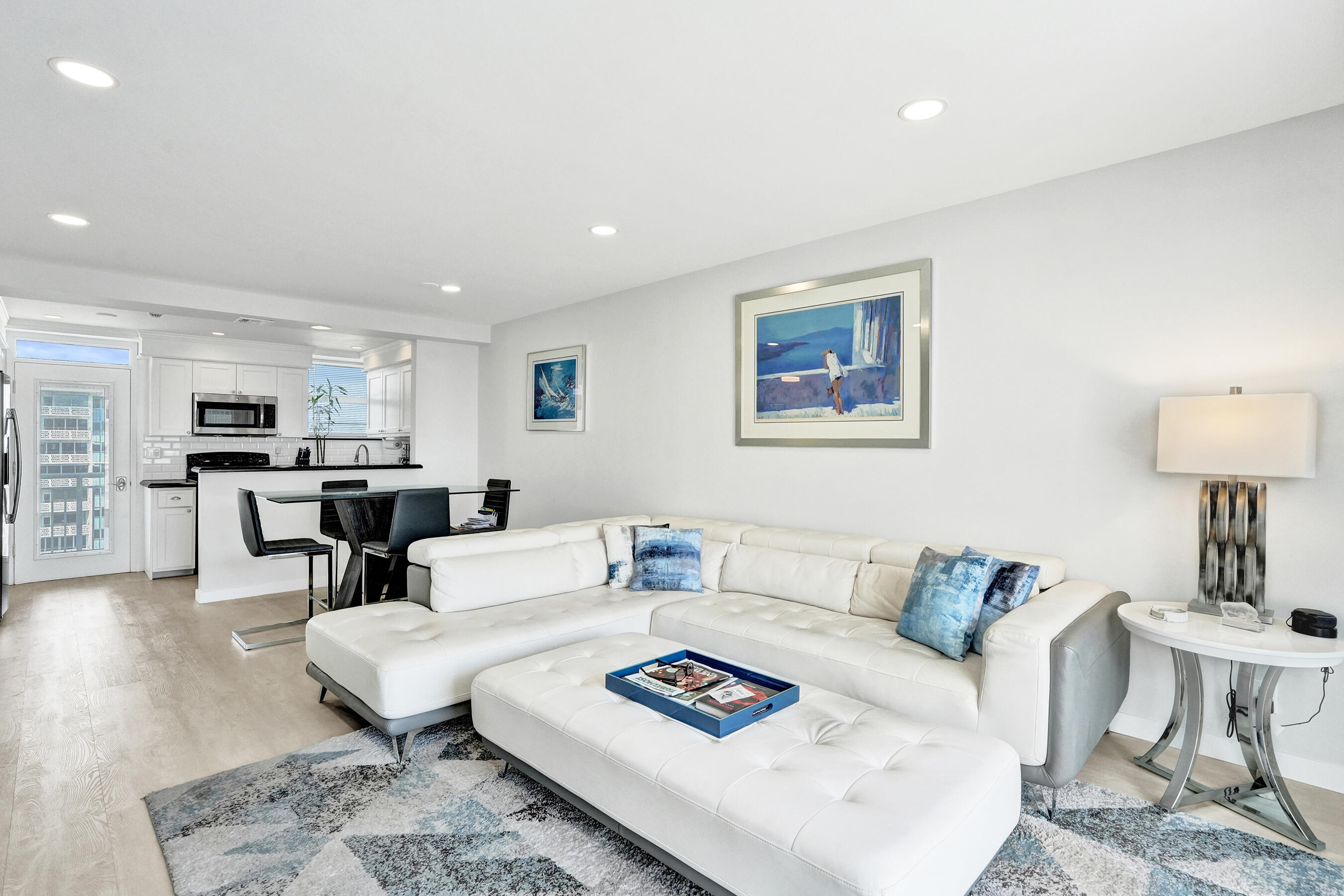 1920 S Ocean Drive 1504 Property Photo 6
