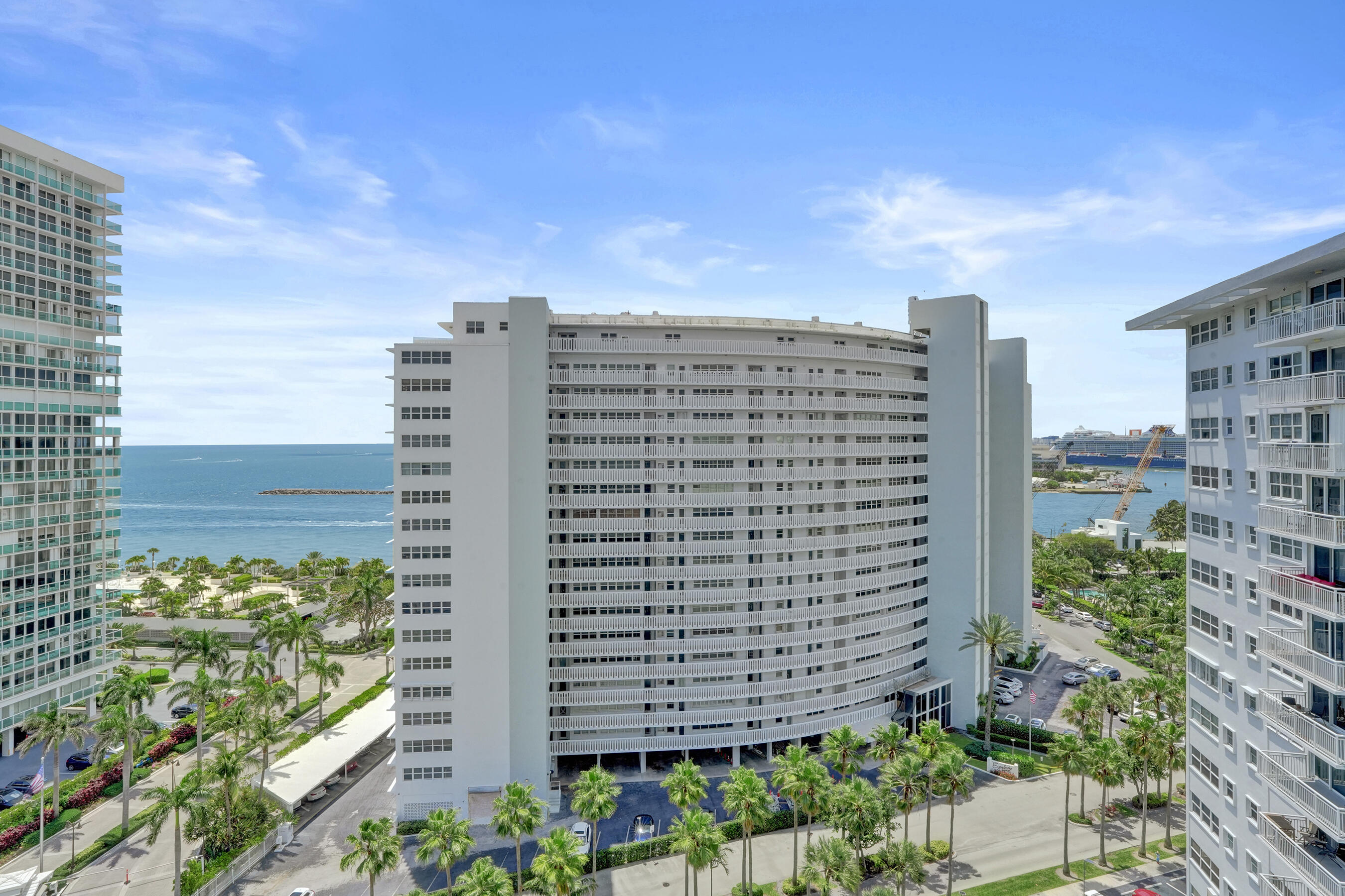 1920 S Ocean Drive 1504 Property Photo 26