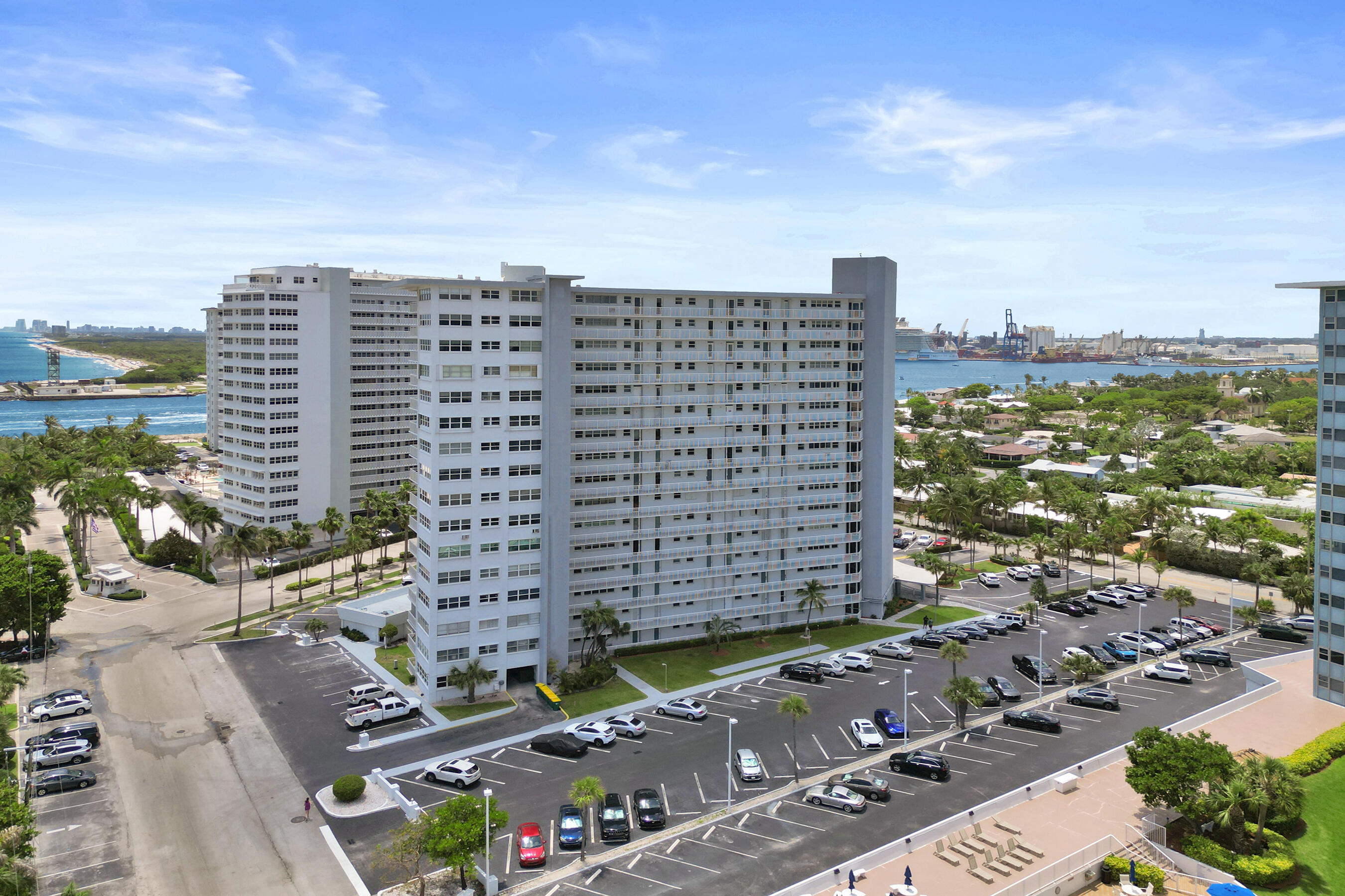 1920 S Ocean Drive 1504 Property Photo 49