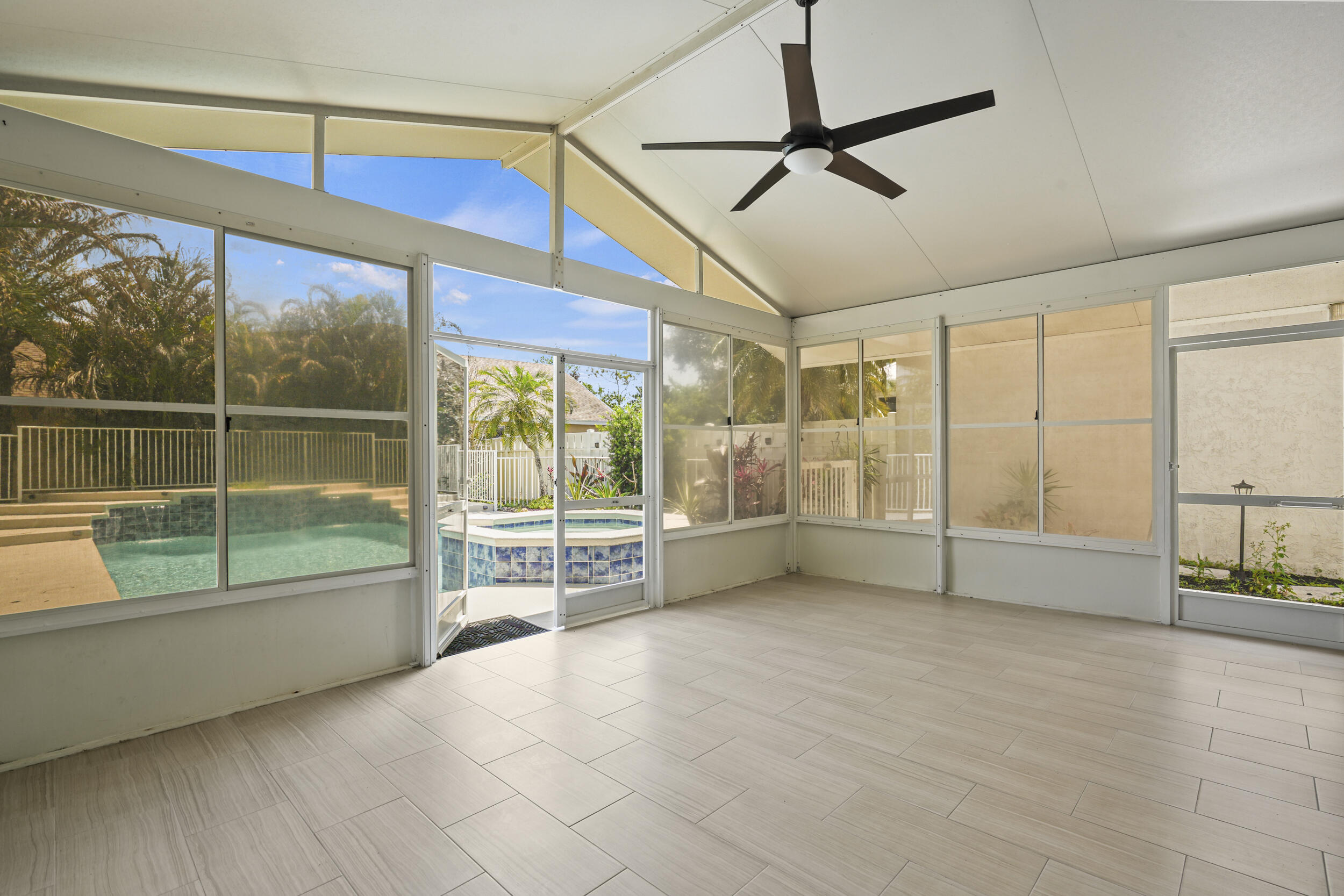 3189 Sw Solitaire Palm Drive Property Photo 32