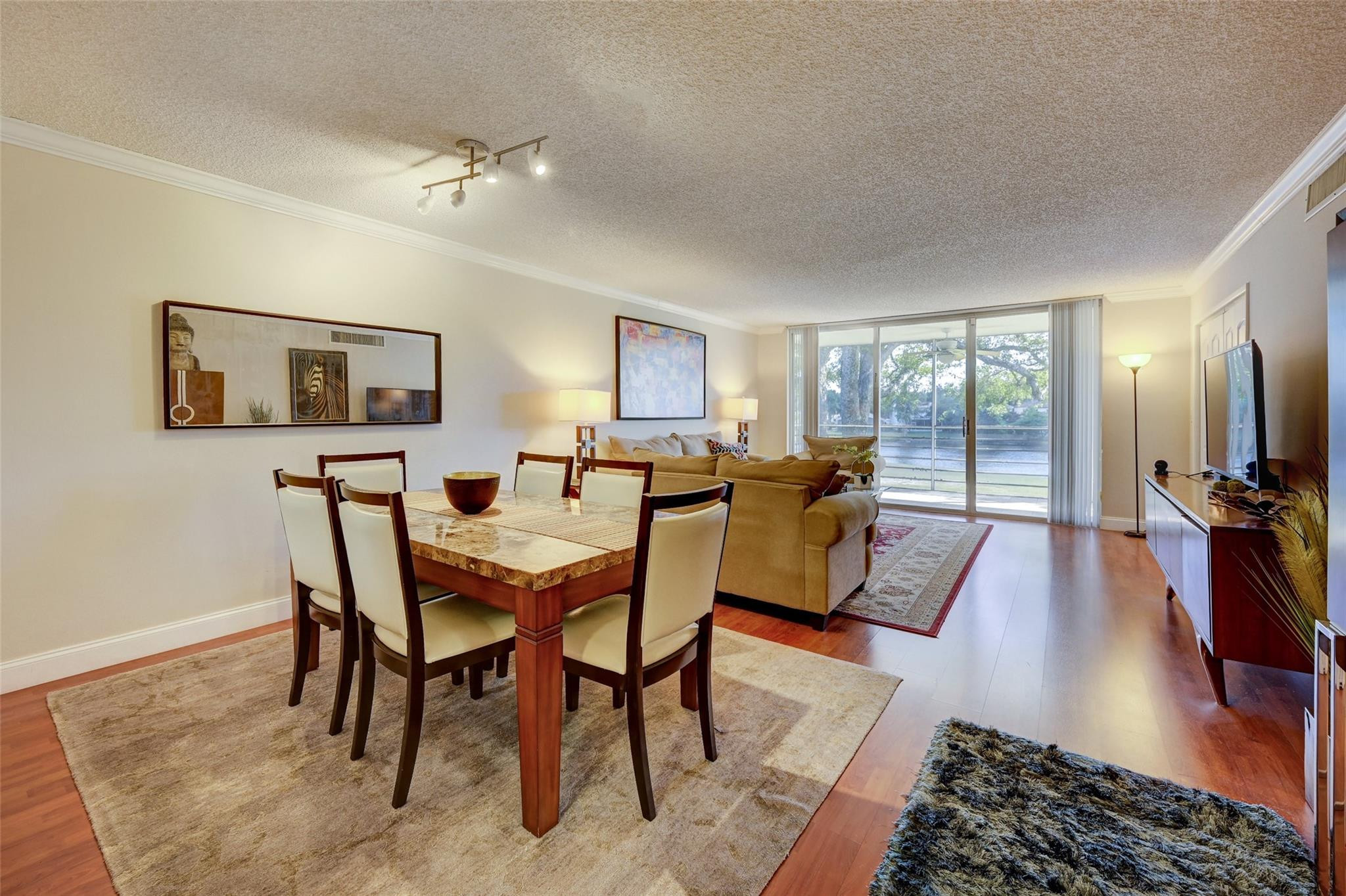 823 Cypress Boulevard 201 Property Photo 4