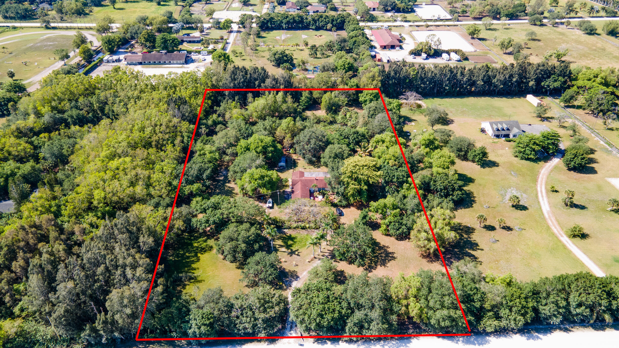 16688 Rustic Road Property Photo 2