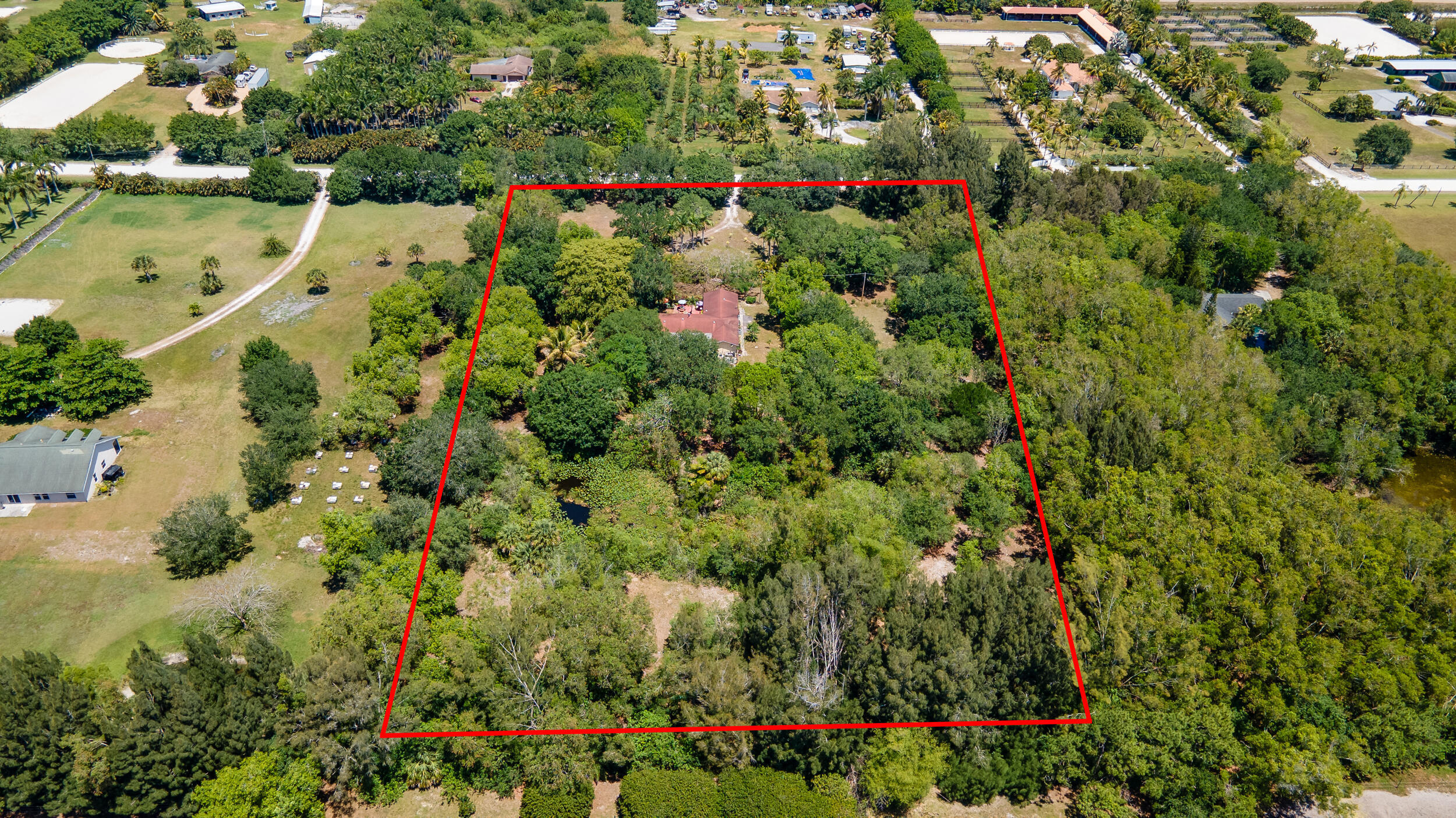 16688 Rustic Road Property Photo 3