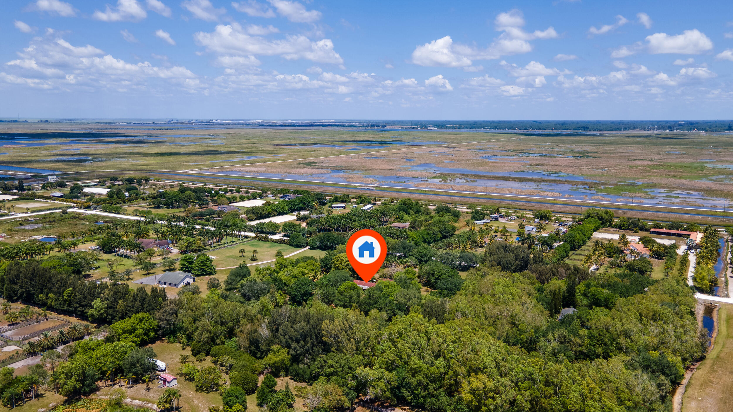 16688 Rustic Road Property Photo 6